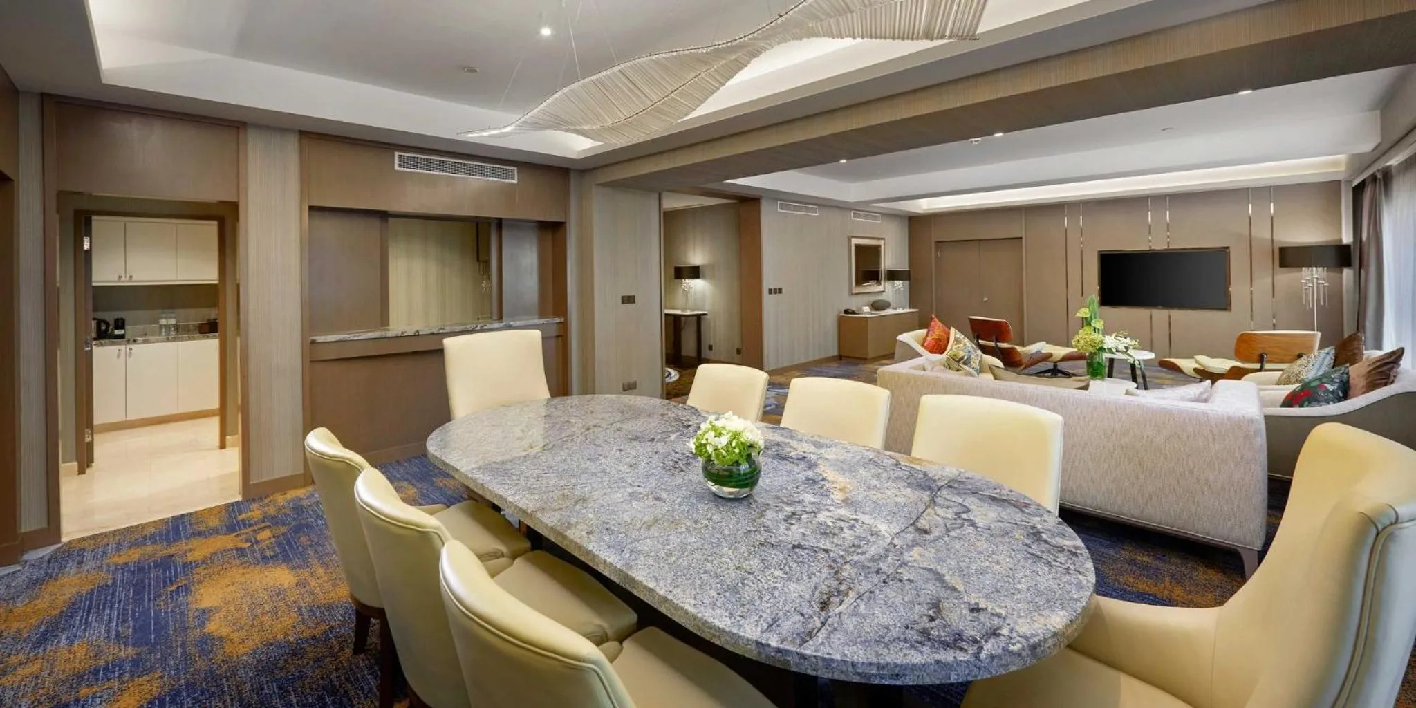 Photo of the whole room in InterContinental Kuala Lumpur by IHG