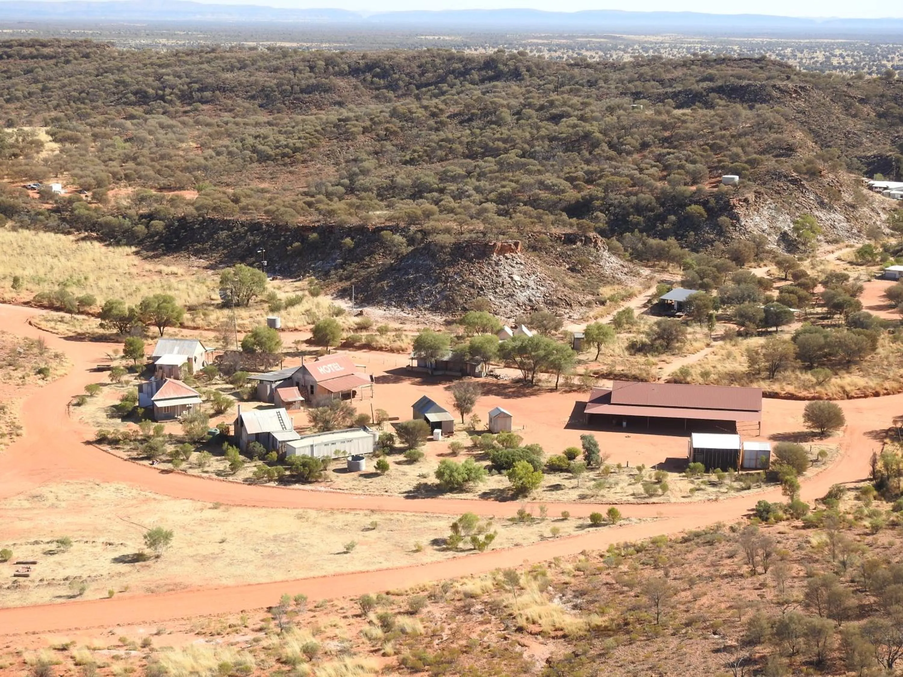 Property building in Ooraminna Homestead
