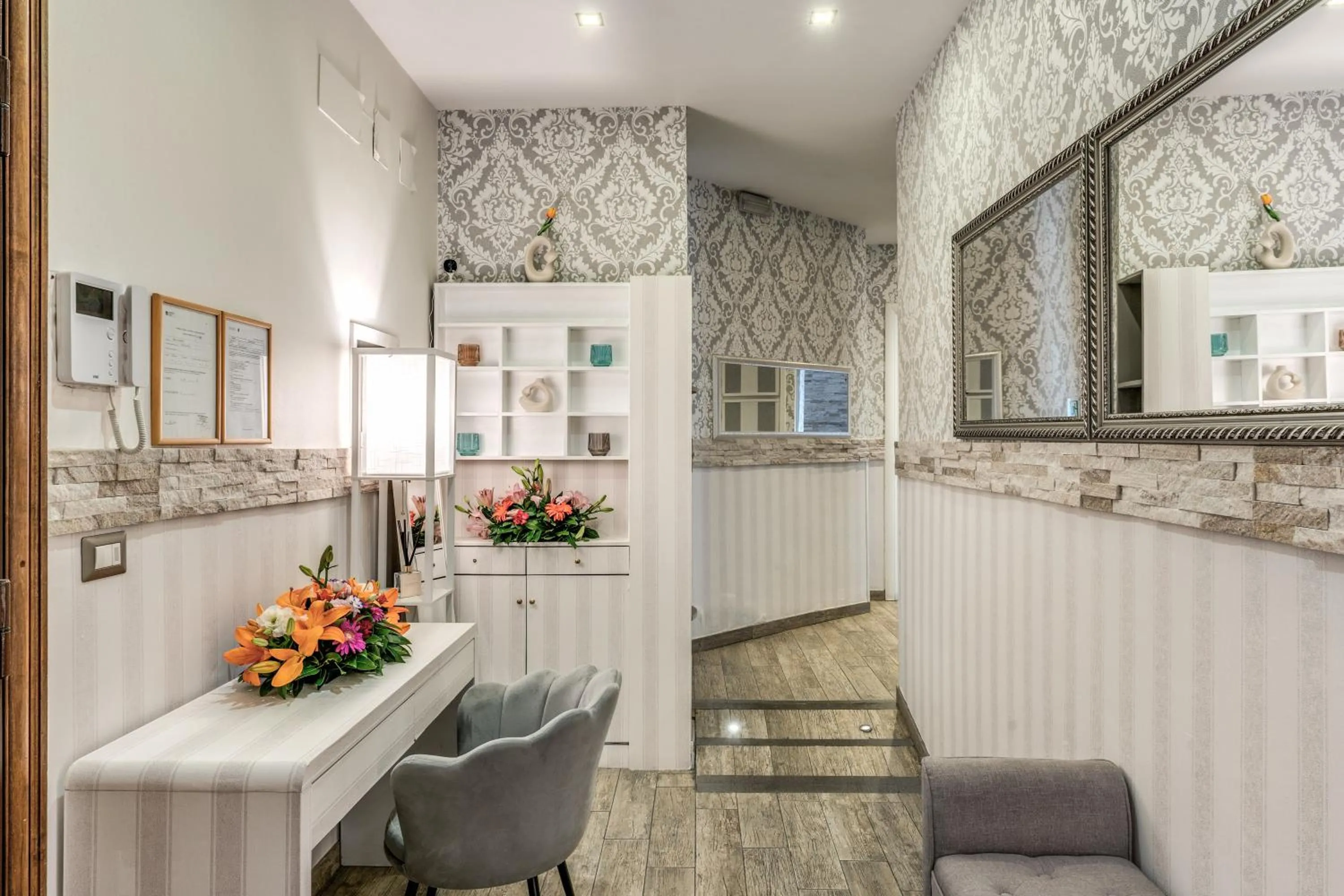 Lobby or reception in Santamaria Inn