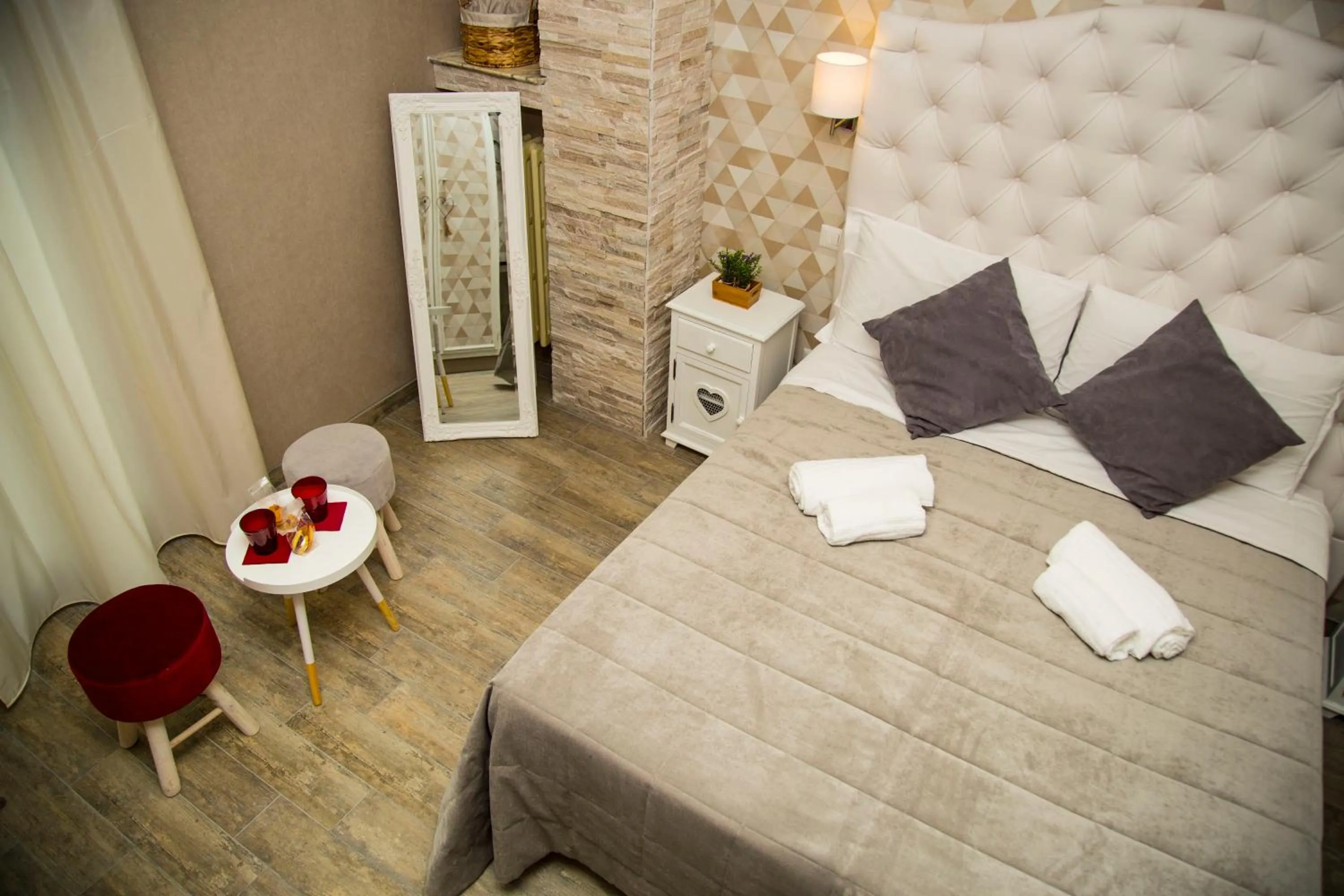 Food and drinks, Bed in Santamaria Inn