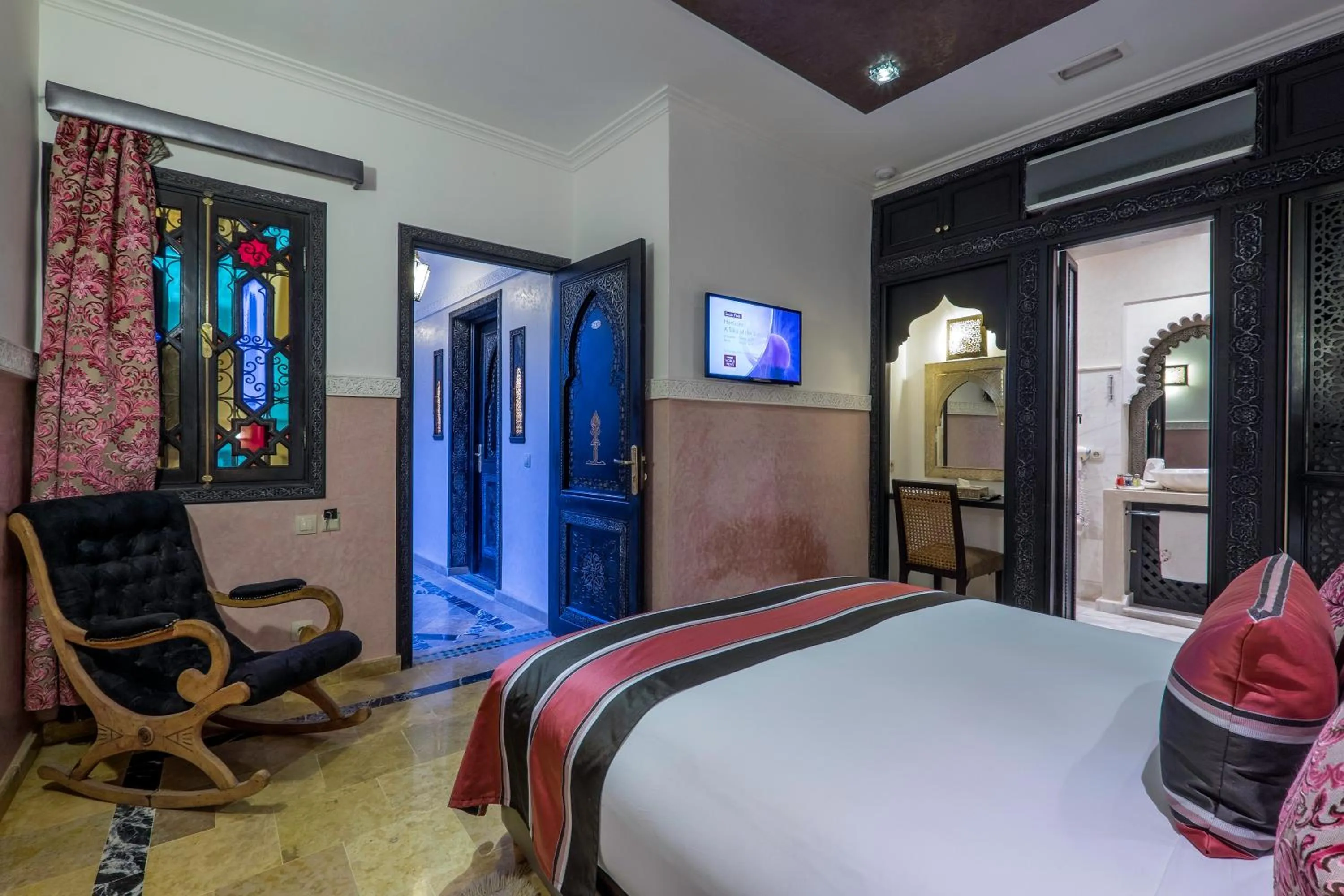 TV and multimedia, Bed in Riad Nesma Suites & Spa