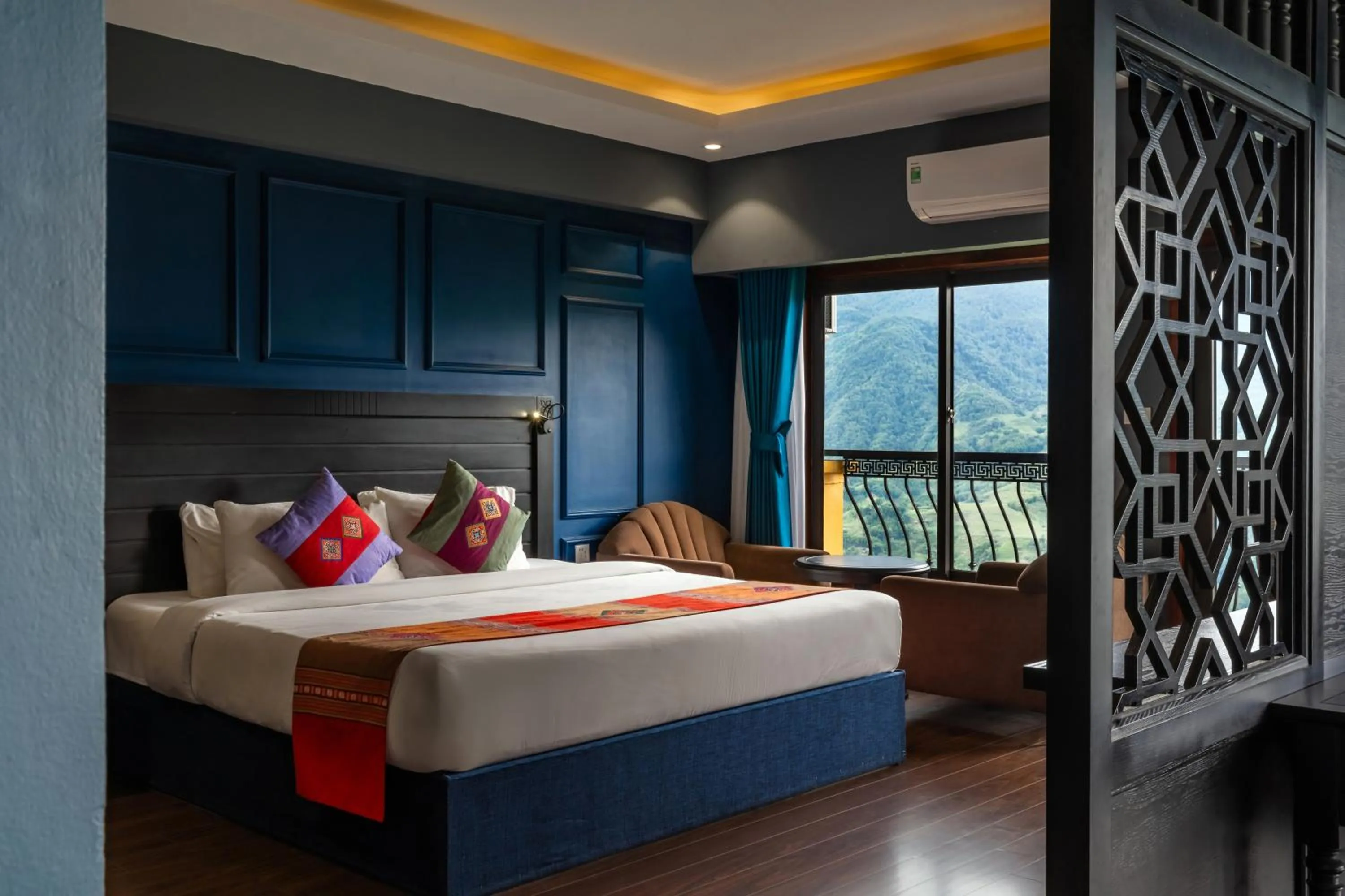 Bed in Sapa Charm Hotel