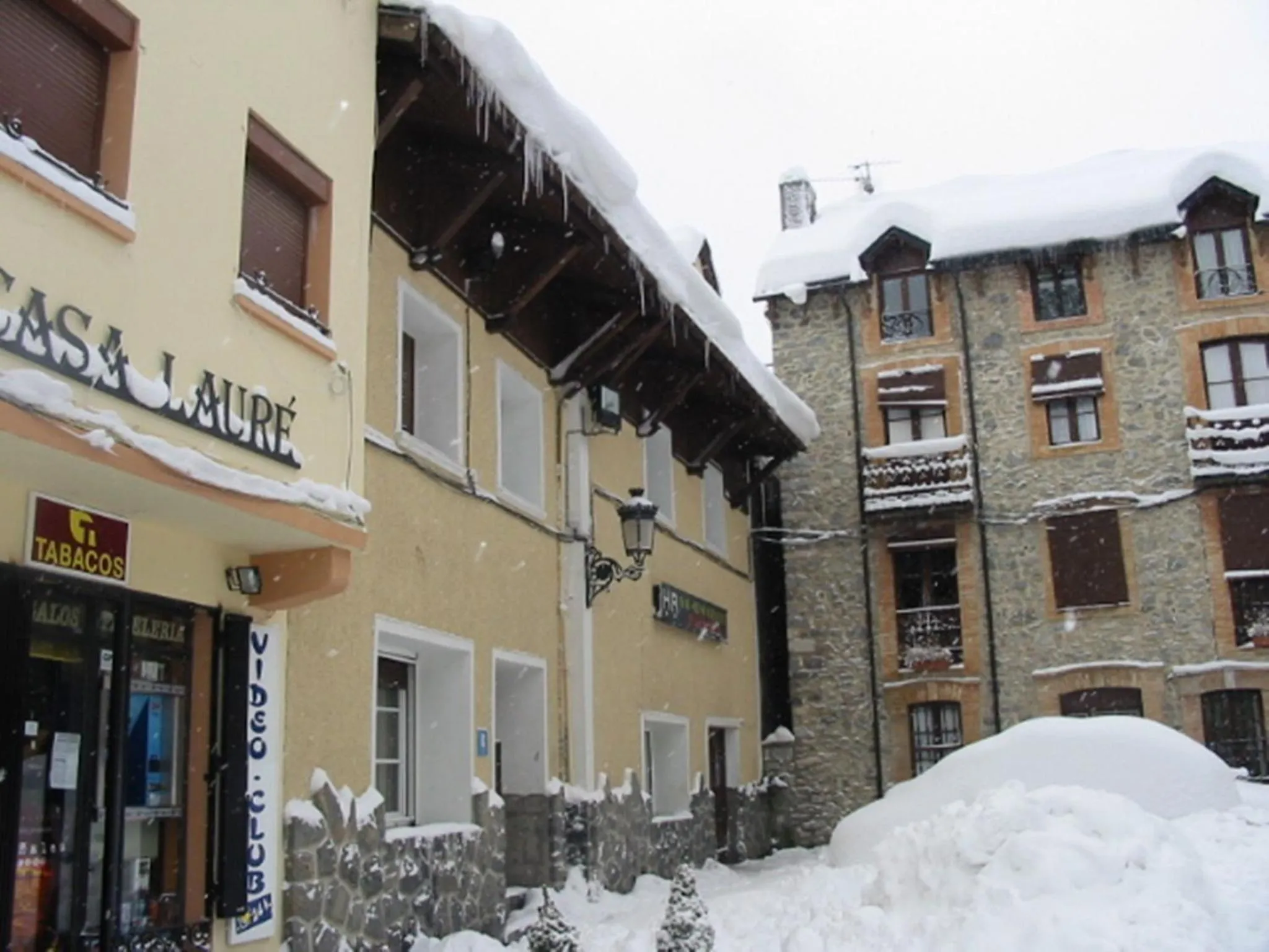 Winter in Hotel Navarro