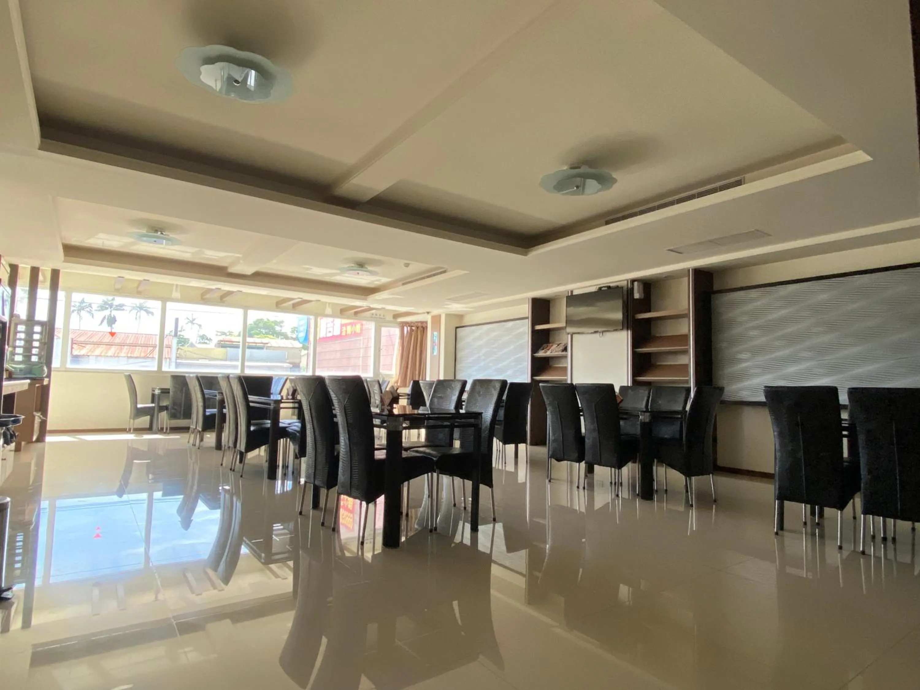 Restaurant/places to eat in 花鄉商旅 左營店 Hua Xiang Hotel-Zuoying