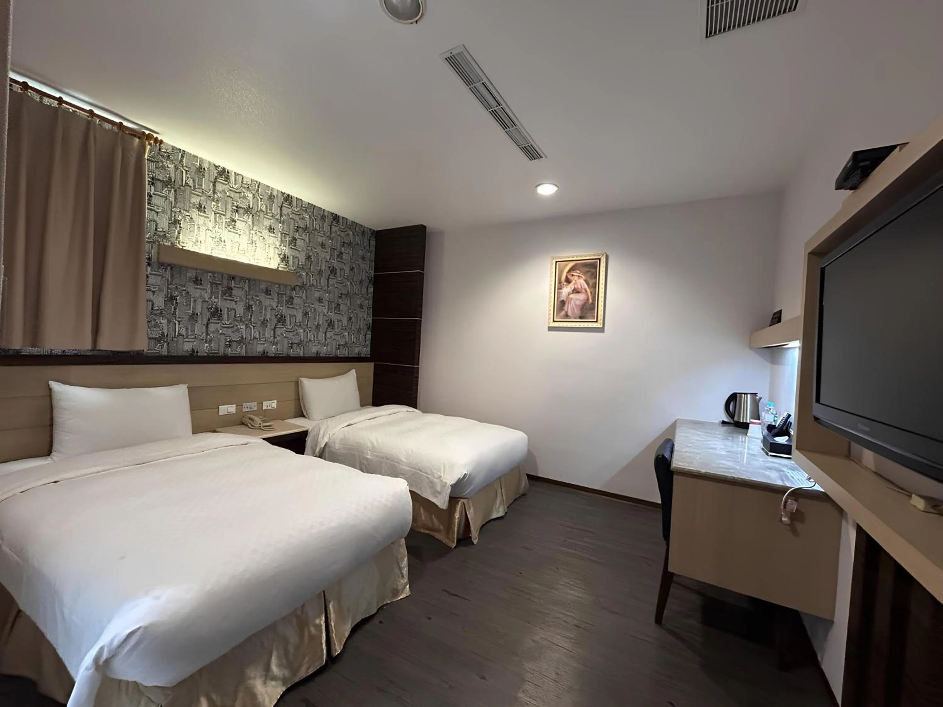 TV and multimedia, Bed in 花鄉商旅 左營店 Hua Xiang Hotel-Zuoying