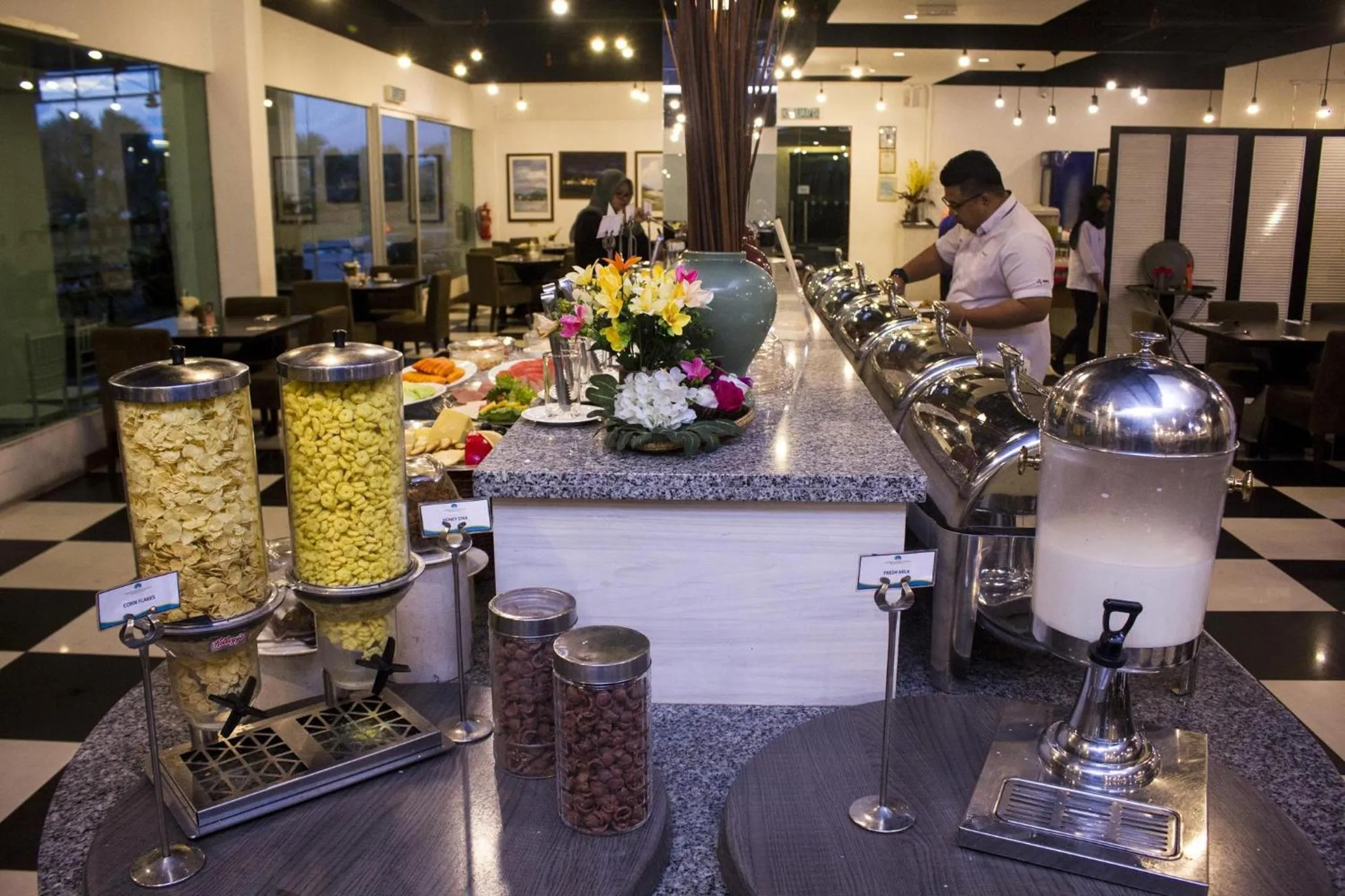 Restaurant/places to eat in Marina Island Pangkor Resort & Hotel