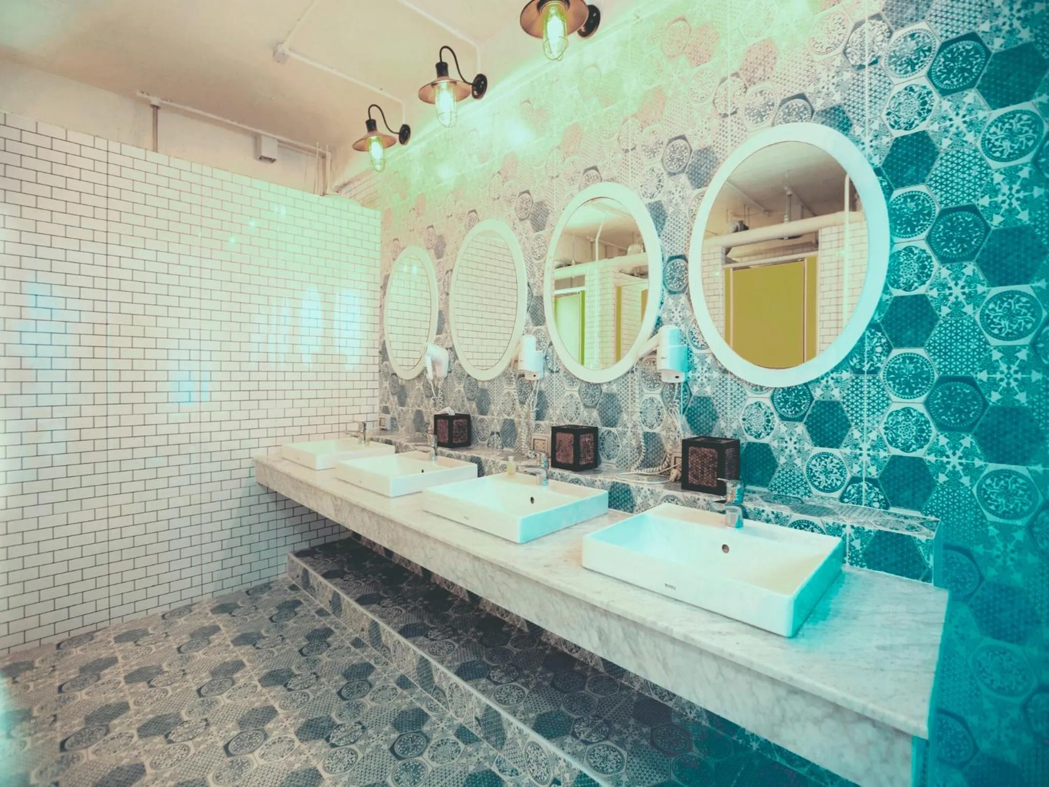 Bathroom in Sino Hostel @ Kata