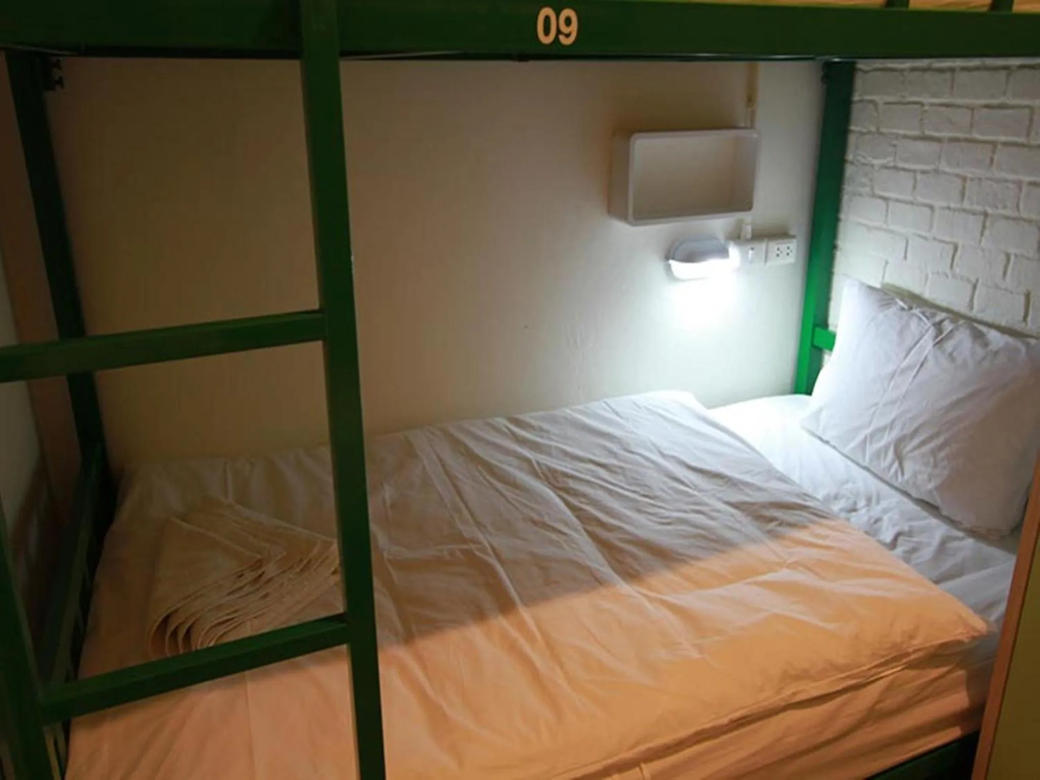 bunk bed in Sino Hostel @ Kata