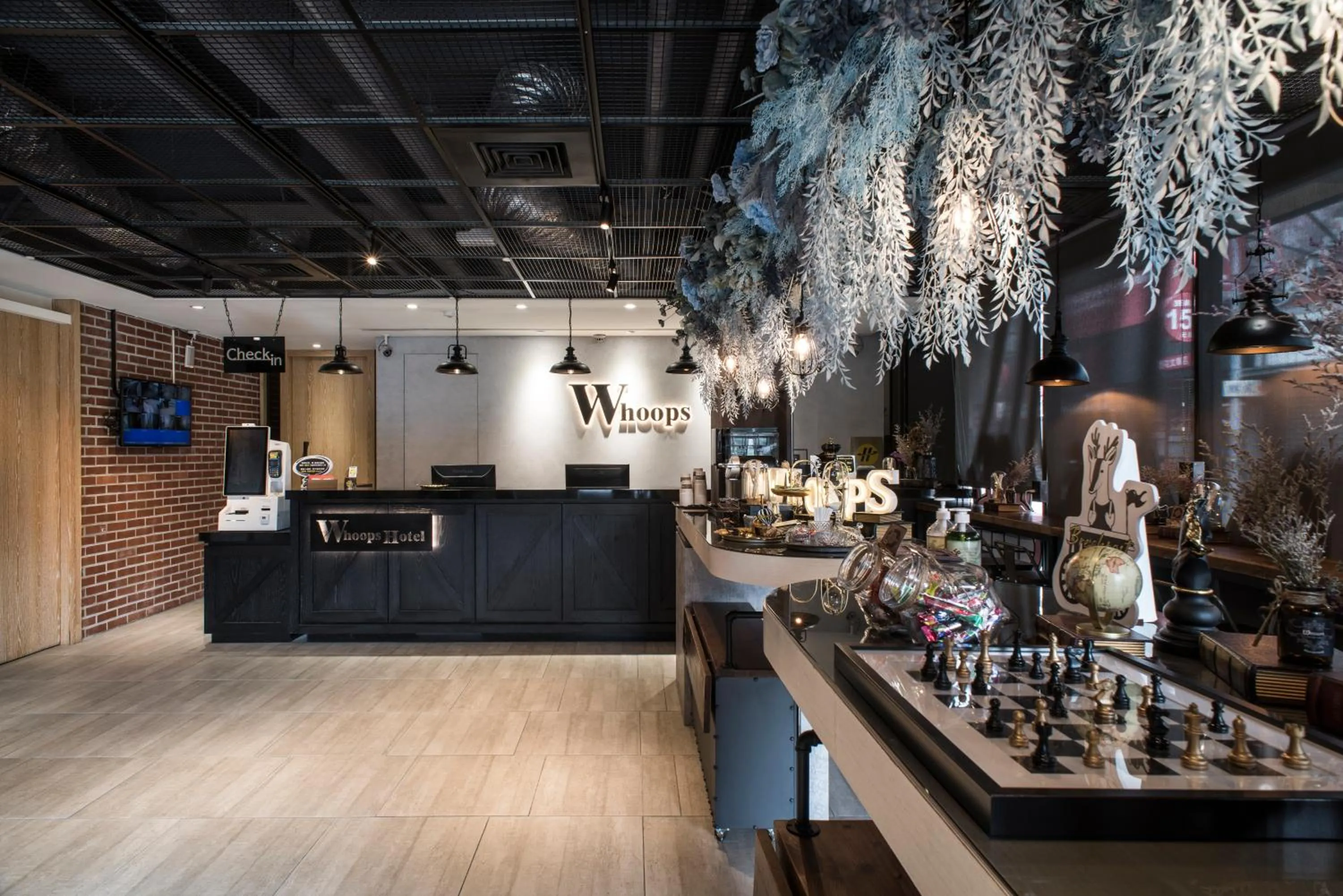 Decorative detail in Whoops Hotel