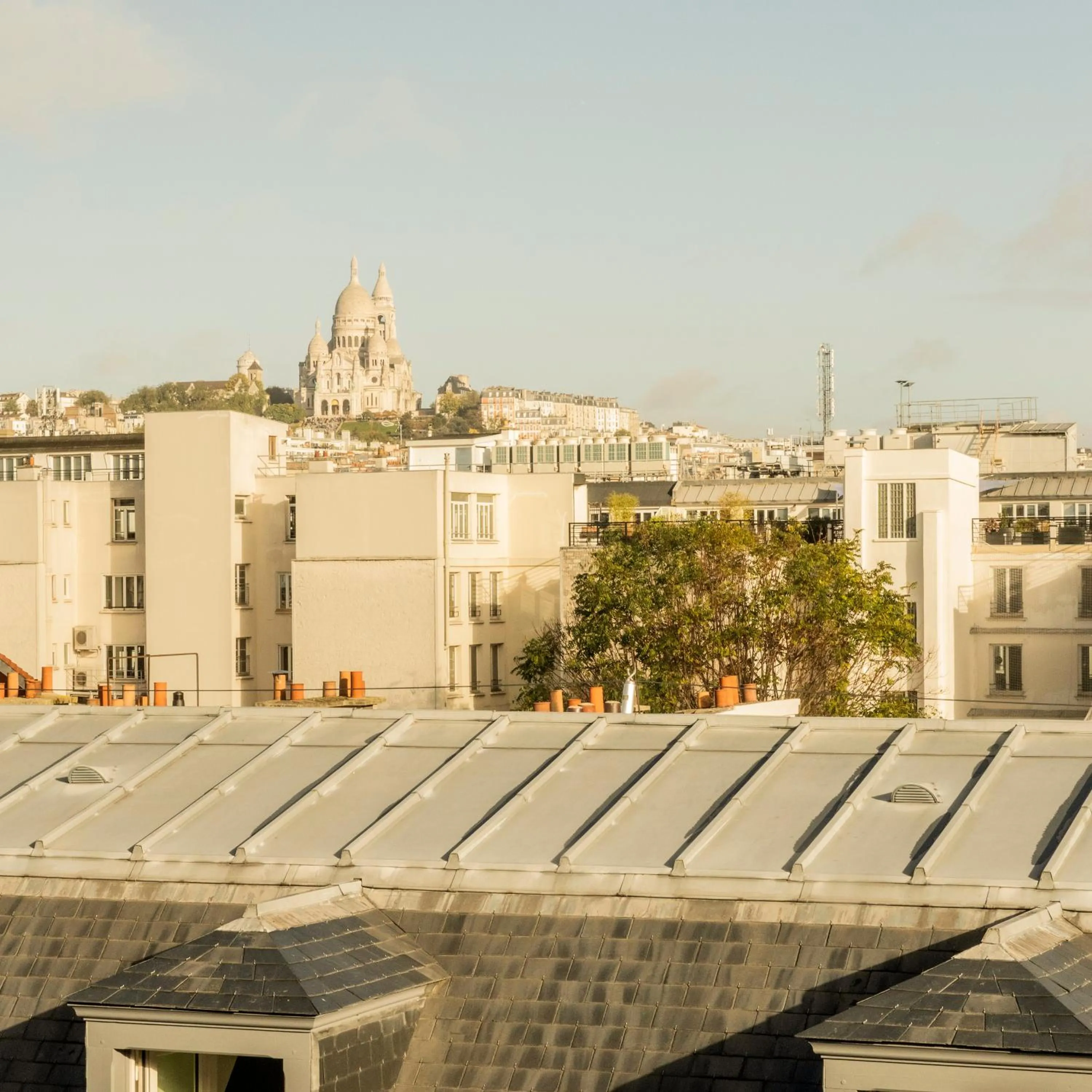 Bedroom in Hotel Paradis