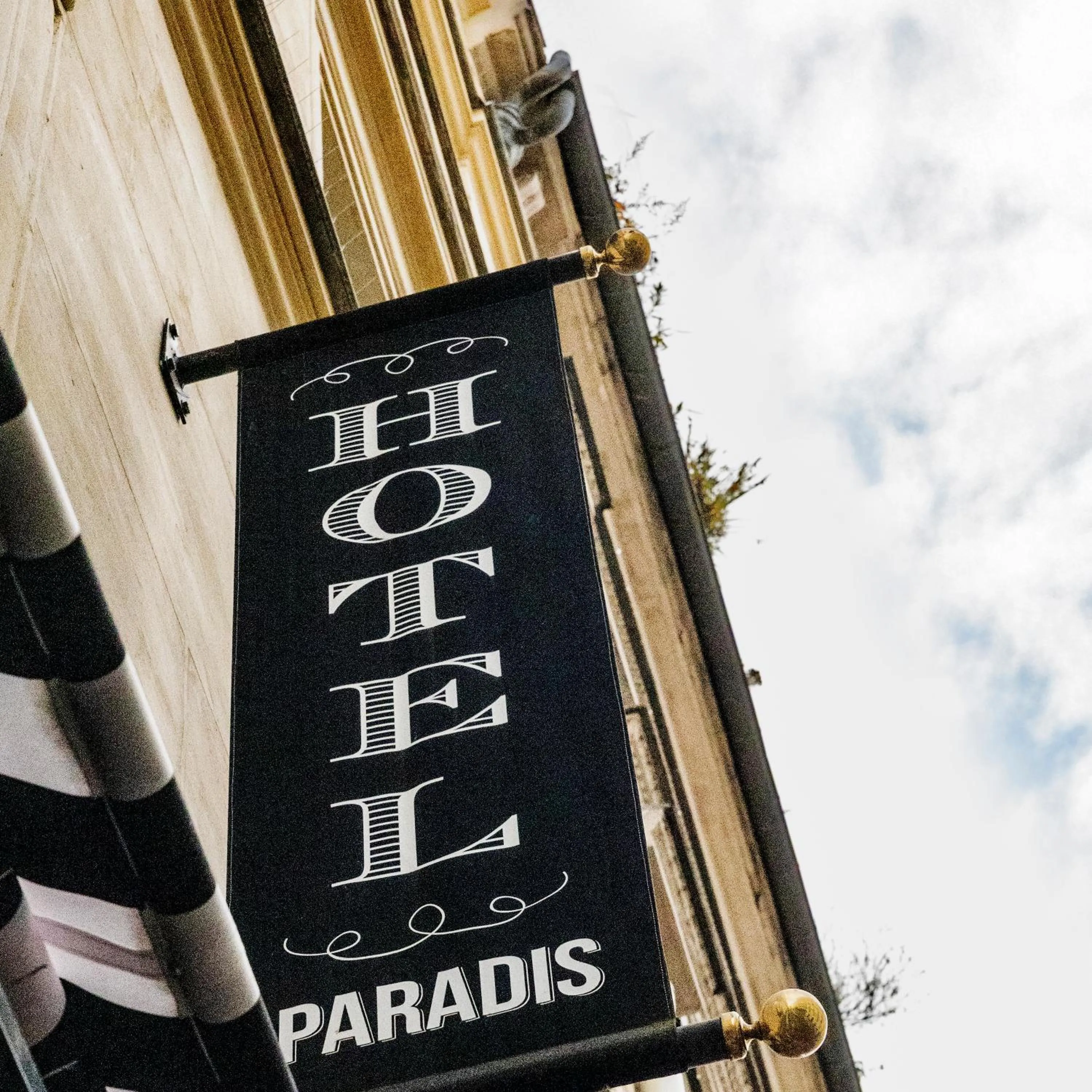 Property building in Hotel Paradis