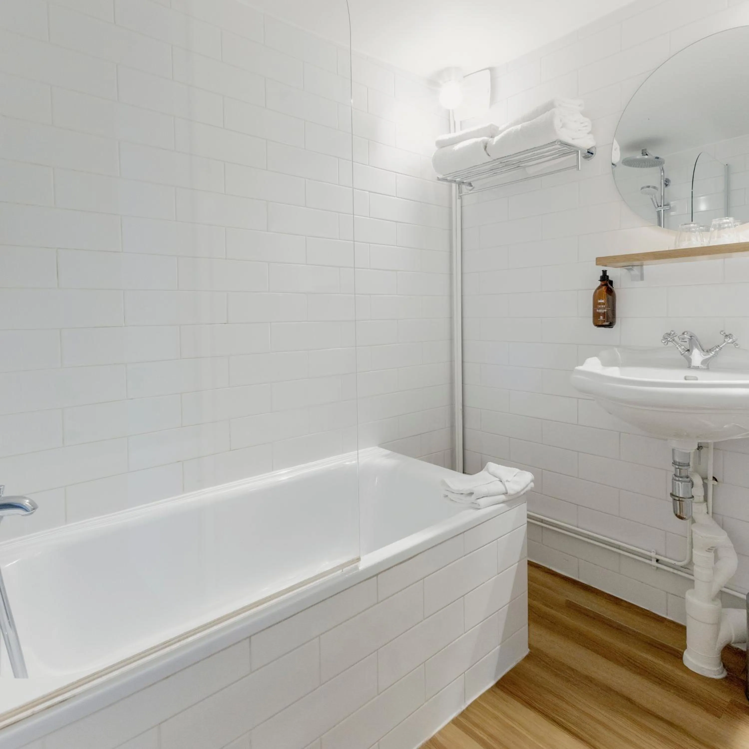 Bedroom in Hotel Paradis