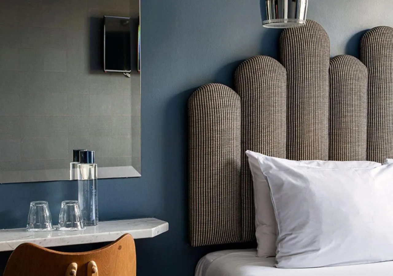 Bedroom, Bed in Hotel Paradis