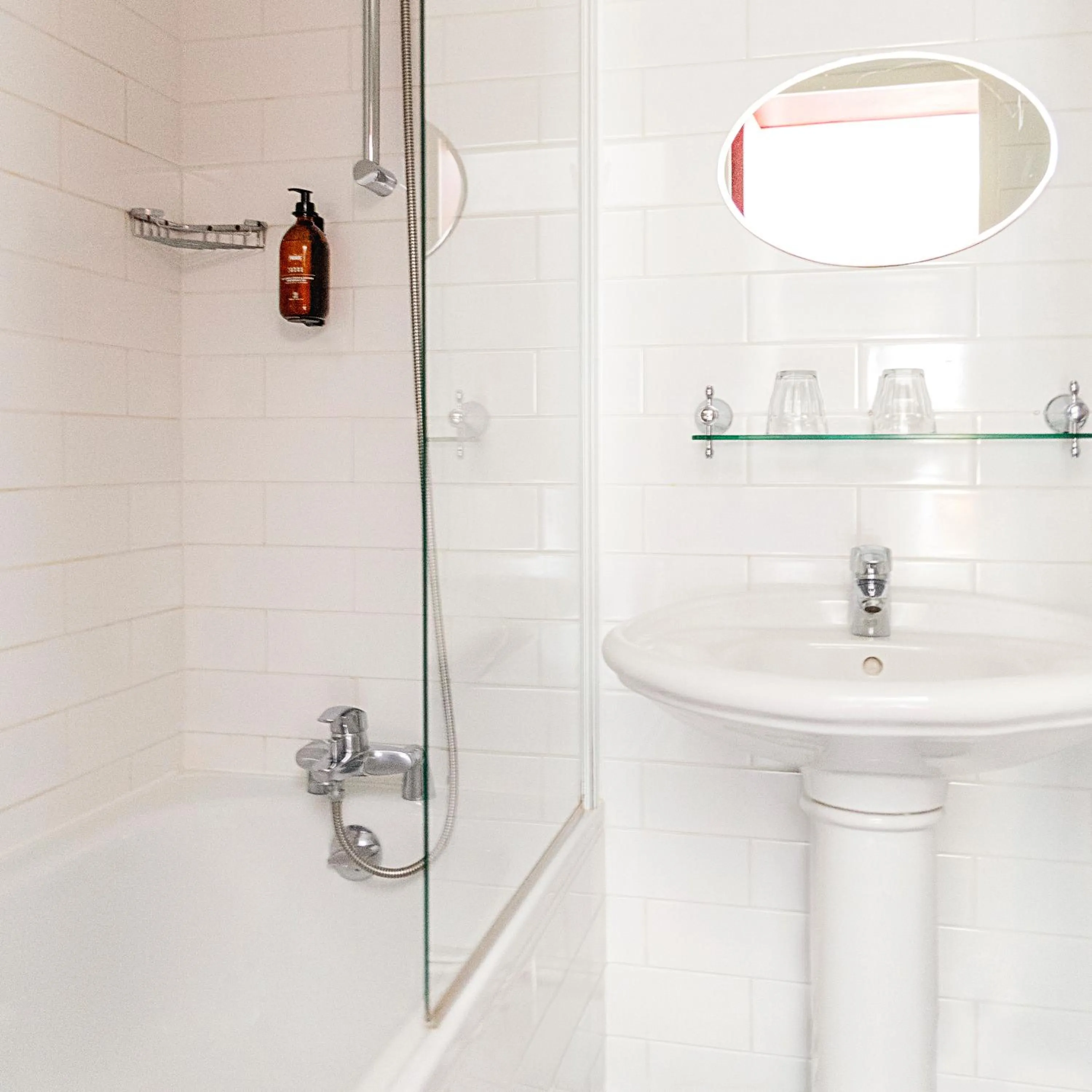 Bathroom in Hotel Paradis