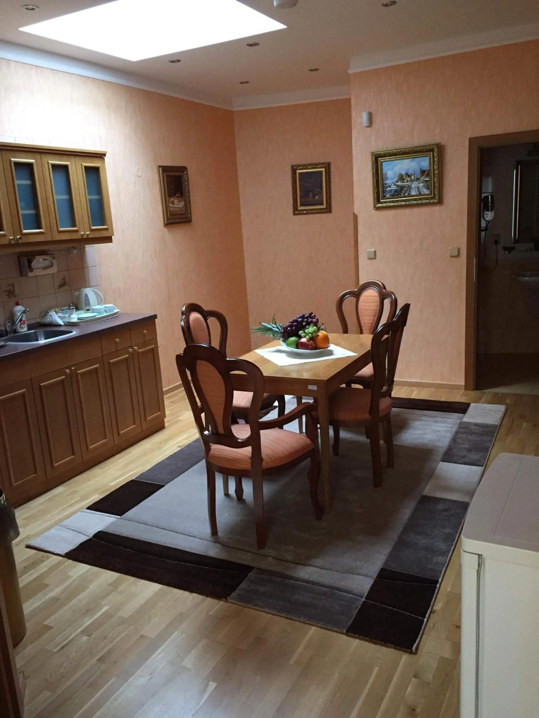 Kitchen or kitchenette in Hotel Askania