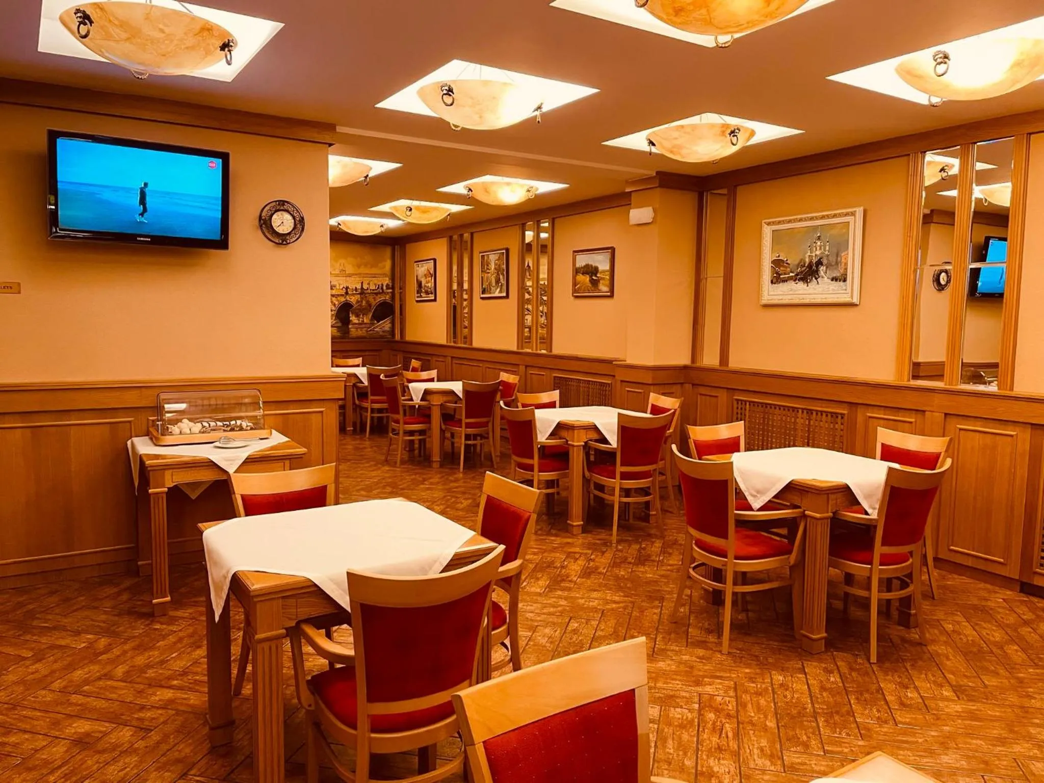 Buffet breakfast in Hotel Askania