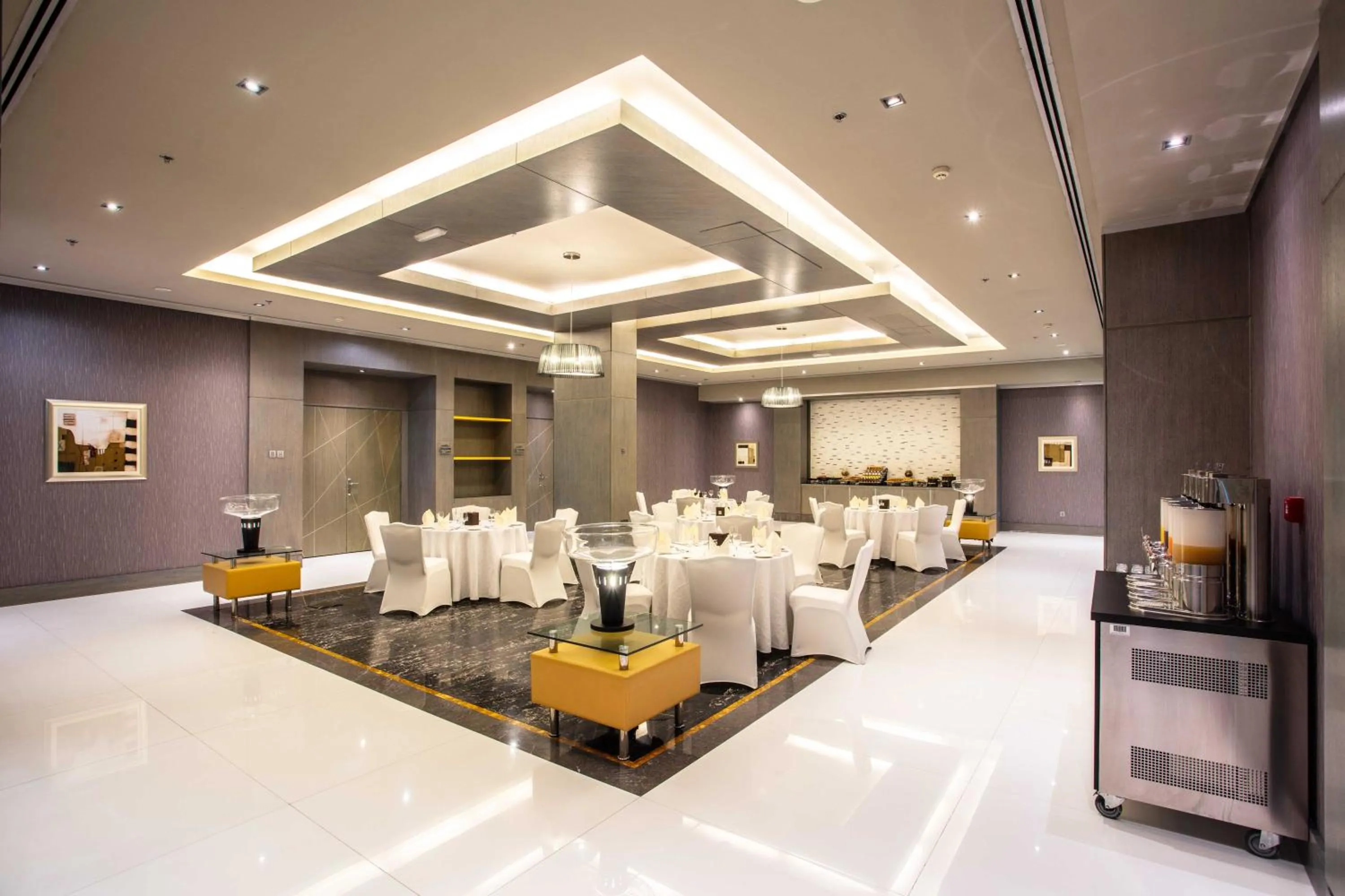 Business facilities in TIME Grand Plaza Hotel, Dubai Airport