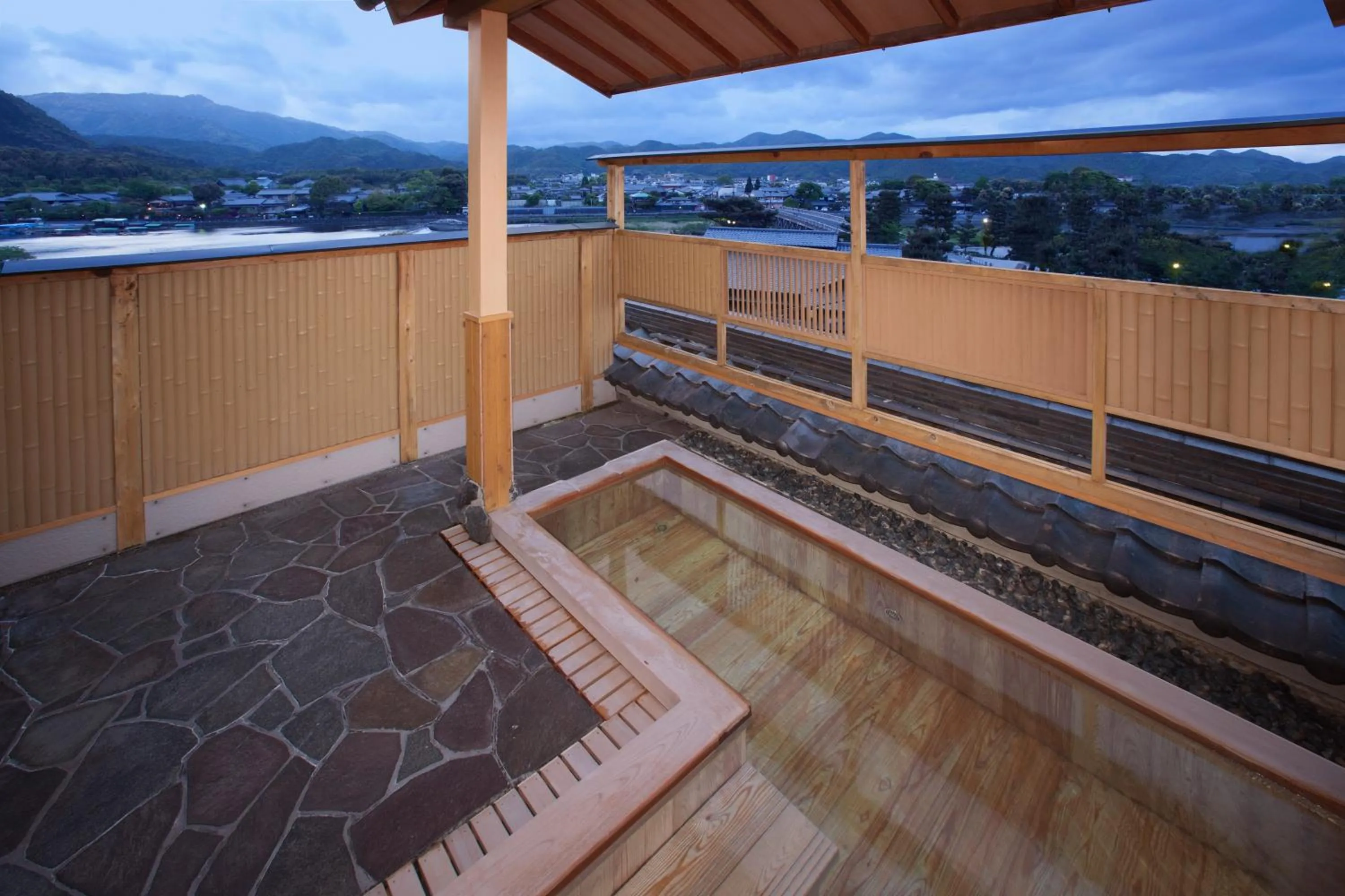 Open Air Bath in Hanaikada