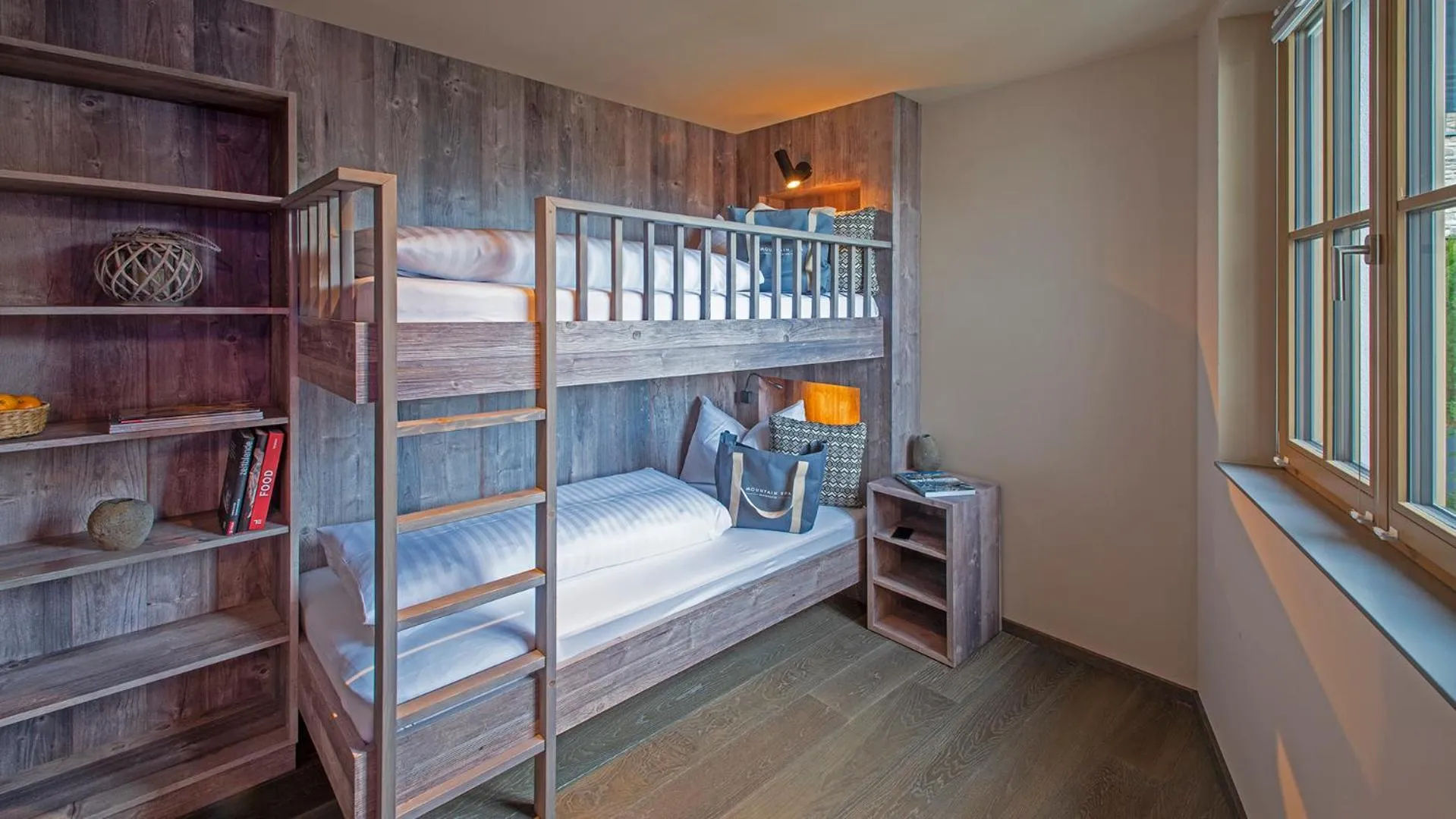 bunk bed, Bed in Mountain Spa Residences