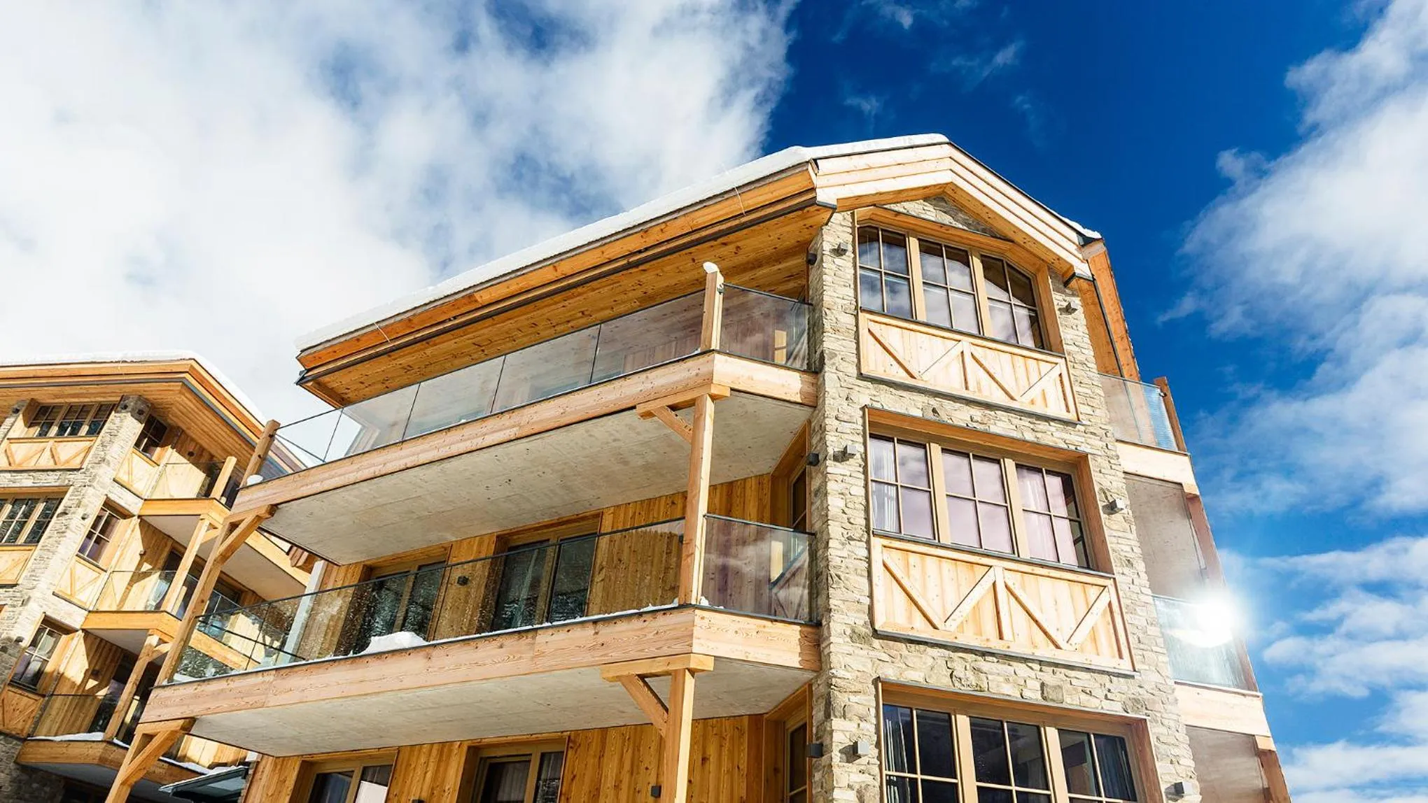 Facade/entrance in Mountain Spa Residences