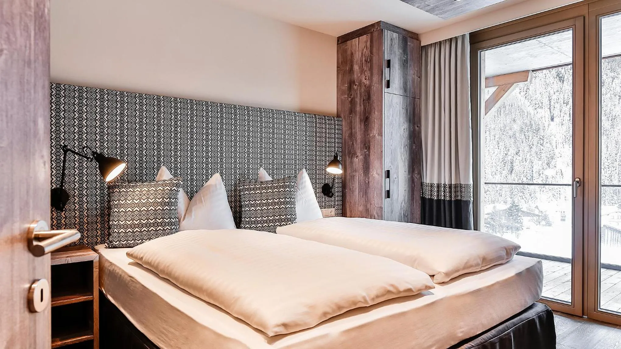 Bedroom, Bed in Mountain Spa Residences