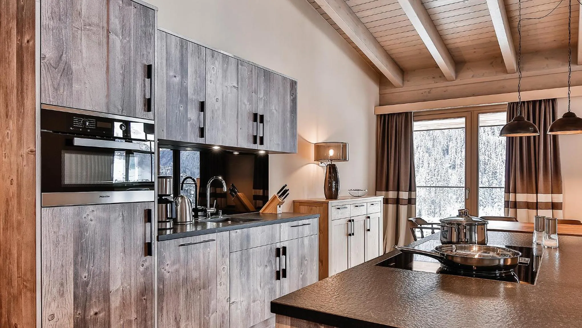 Kitchen or kitchenette in Mountain Spa Residences