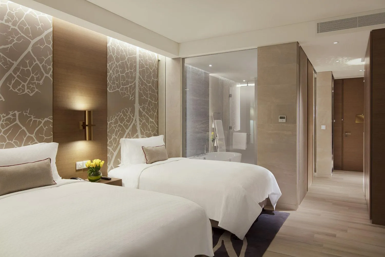 Bedroom, Bed in Al Bandar Rotana – Dubai Creek