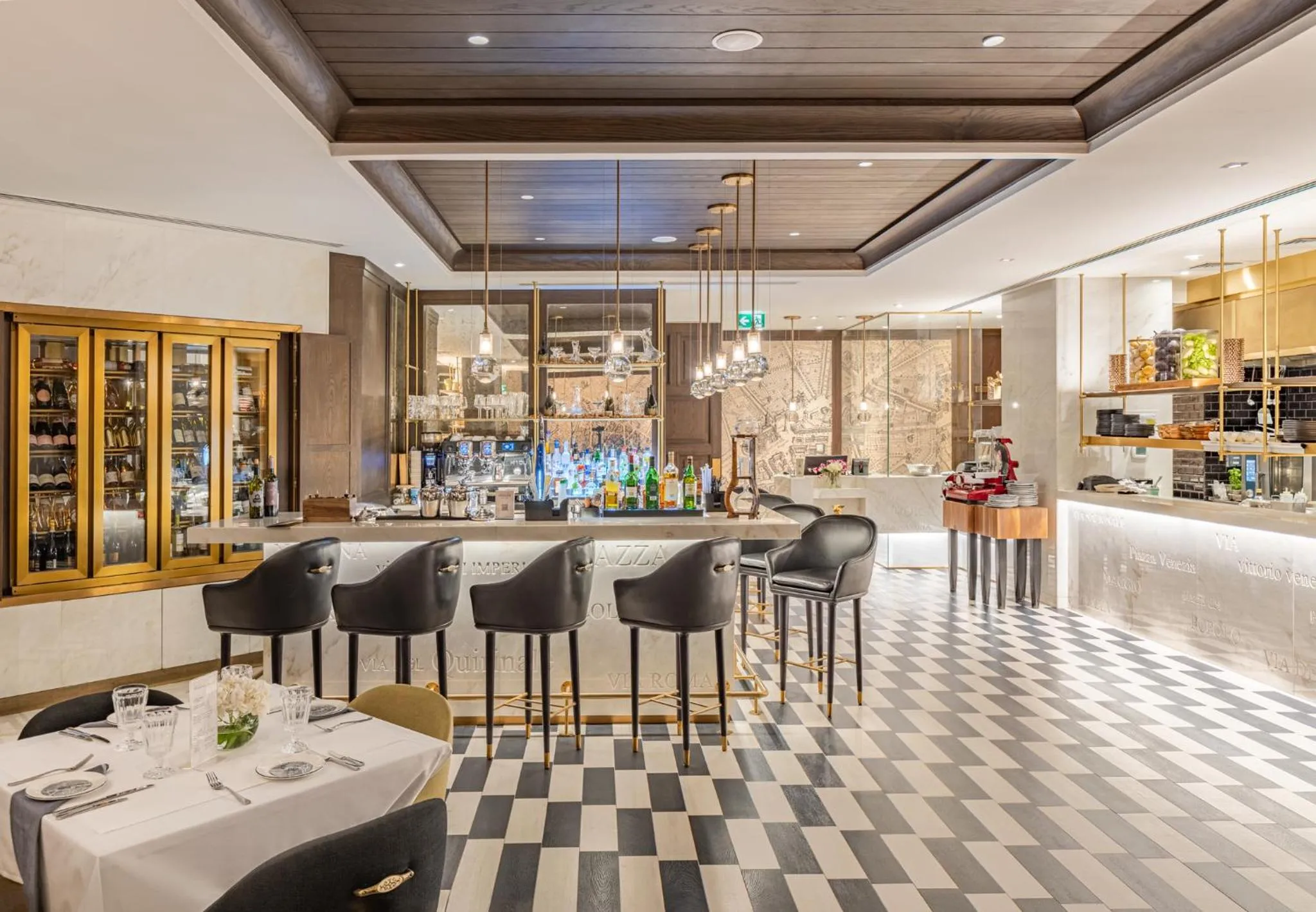 Restaurant/places to eat in Al Bandar Rotana – Dubai Creek