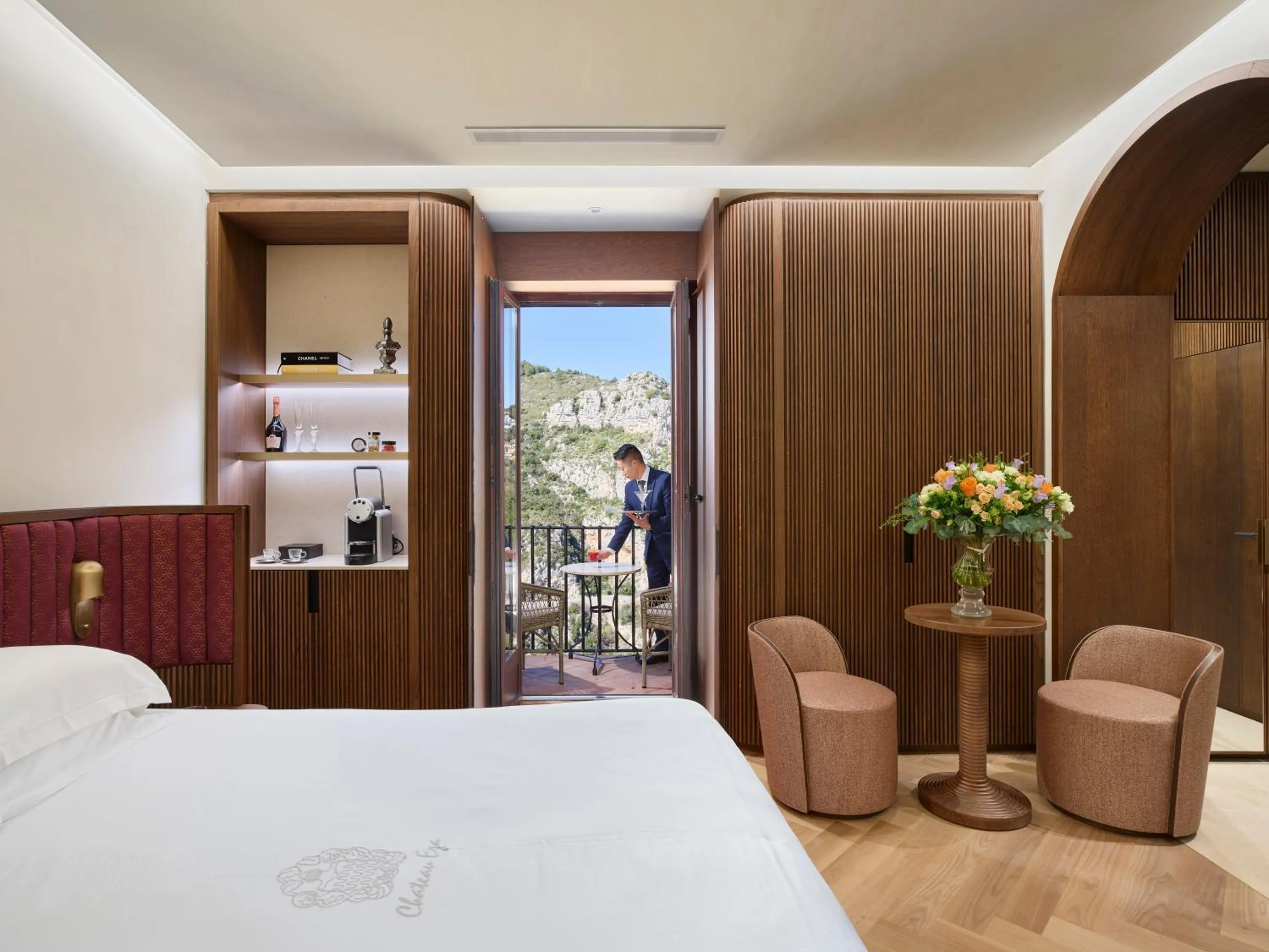 Balcony/Terrace, Bed in Chateau Eza