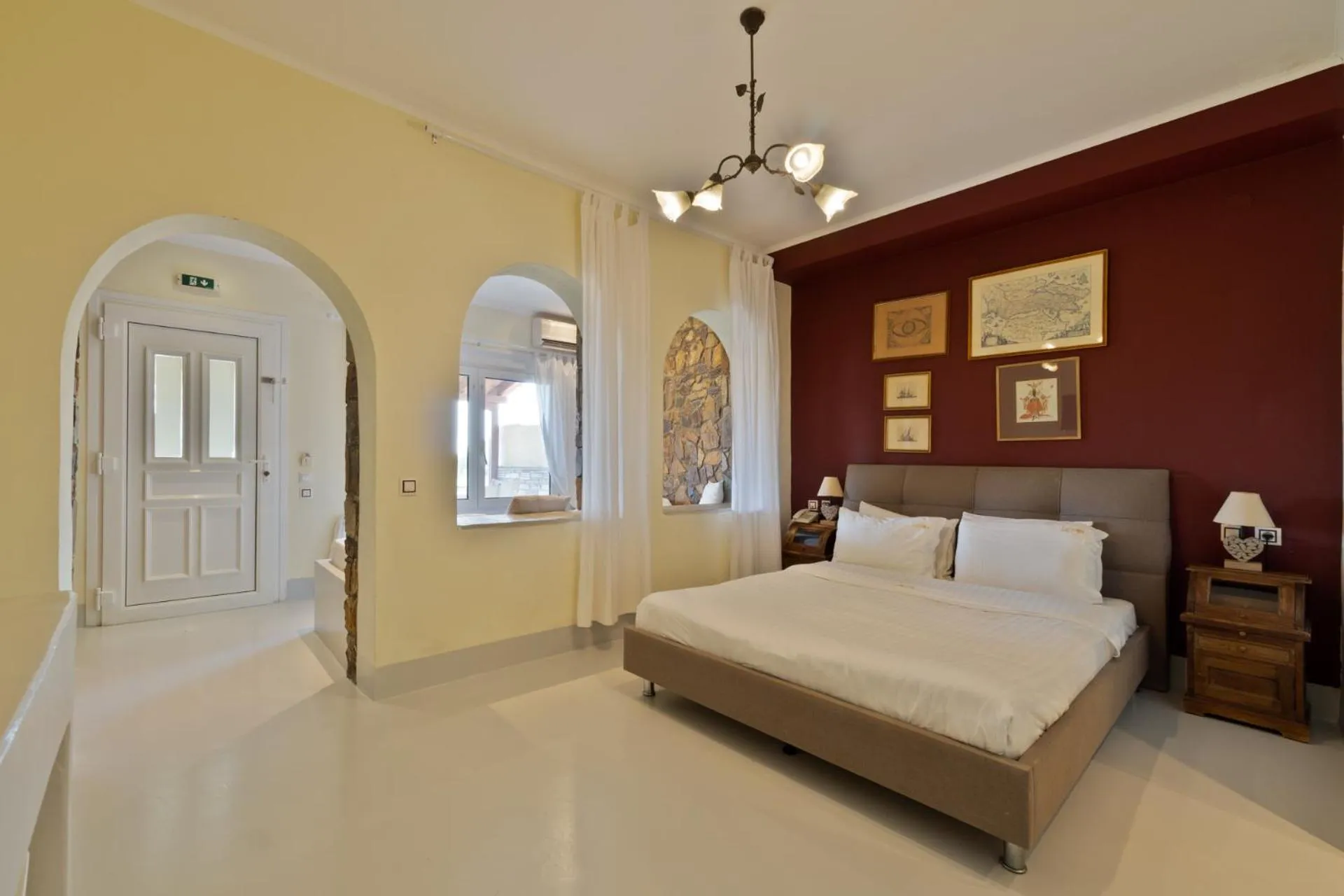 Bed in Kelyfos Hotel