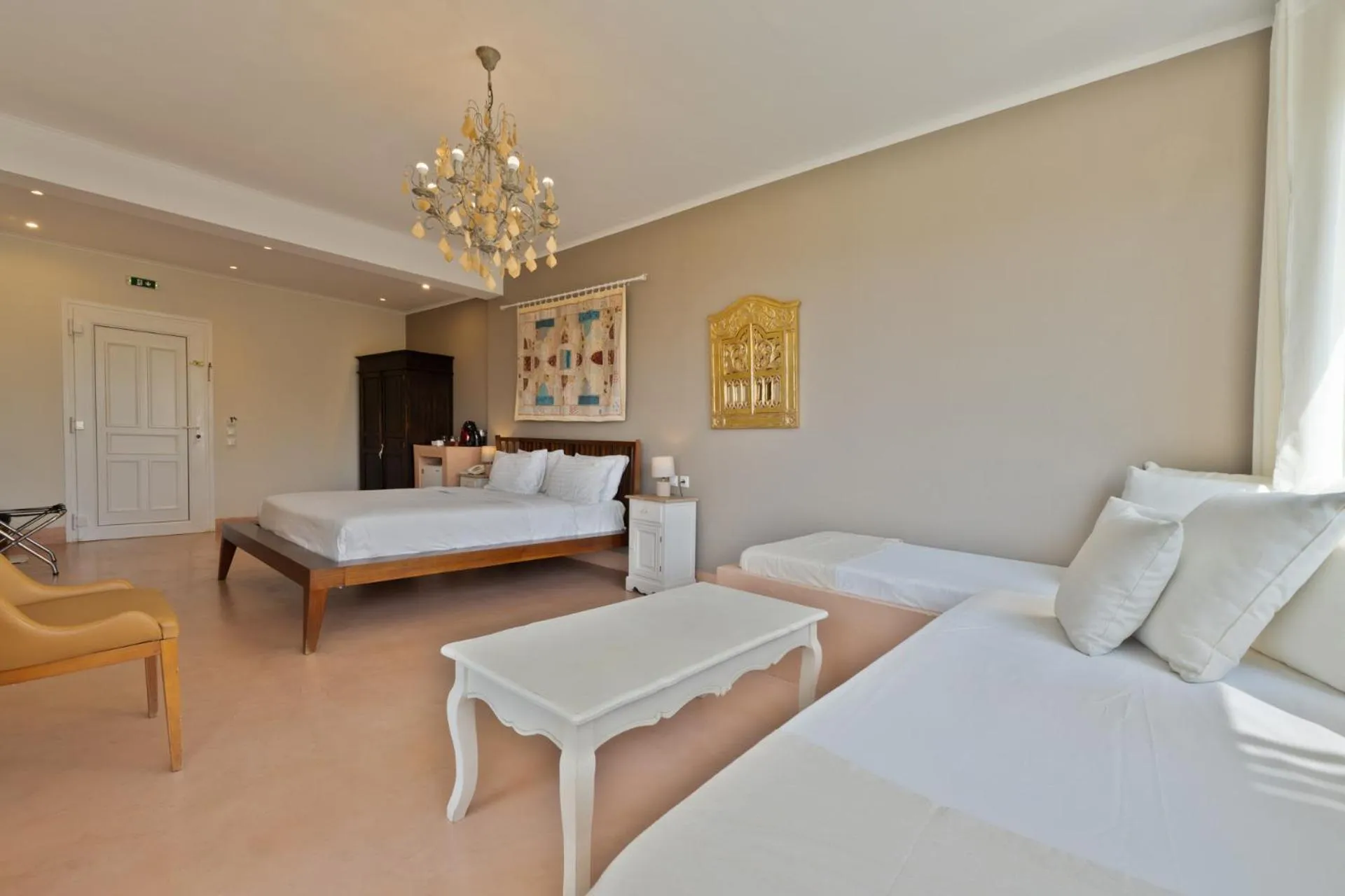 Bed in Kelyfos Hotel