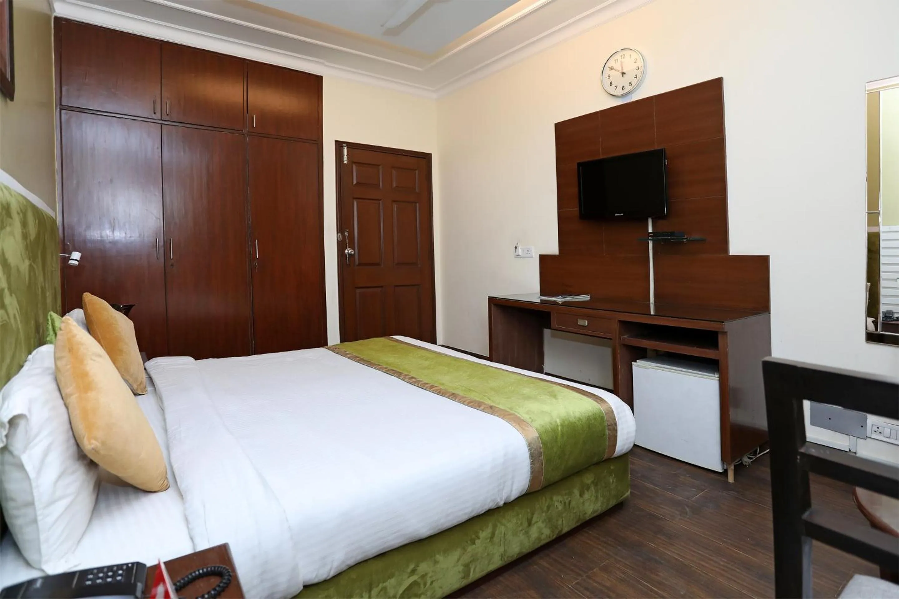 Bedroom, Bed in Hotel O Vagmi Residency