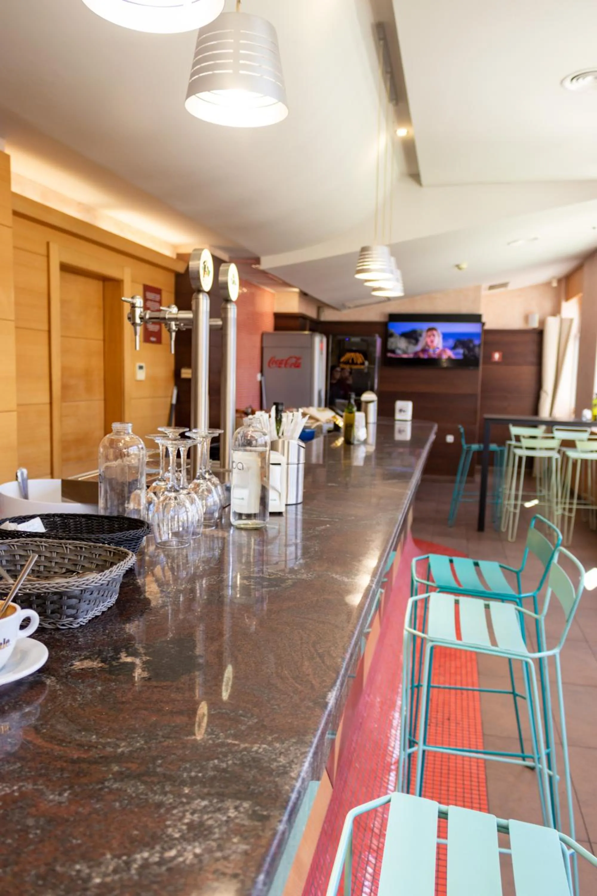 Restaurant/places to eat in Hotel Philadelfia