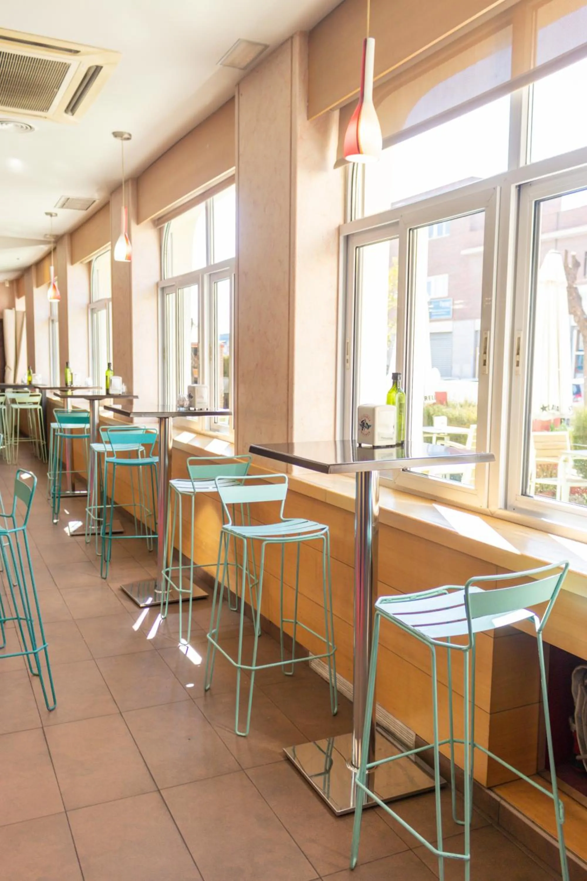 Restaurant/places to eat in Hotel Philadelfia