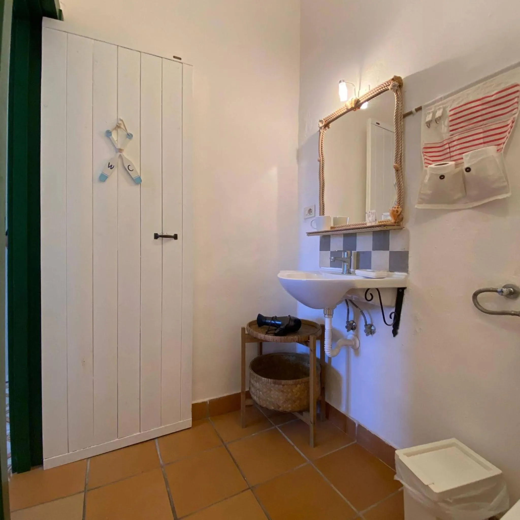 Bathroom in bolinajazz