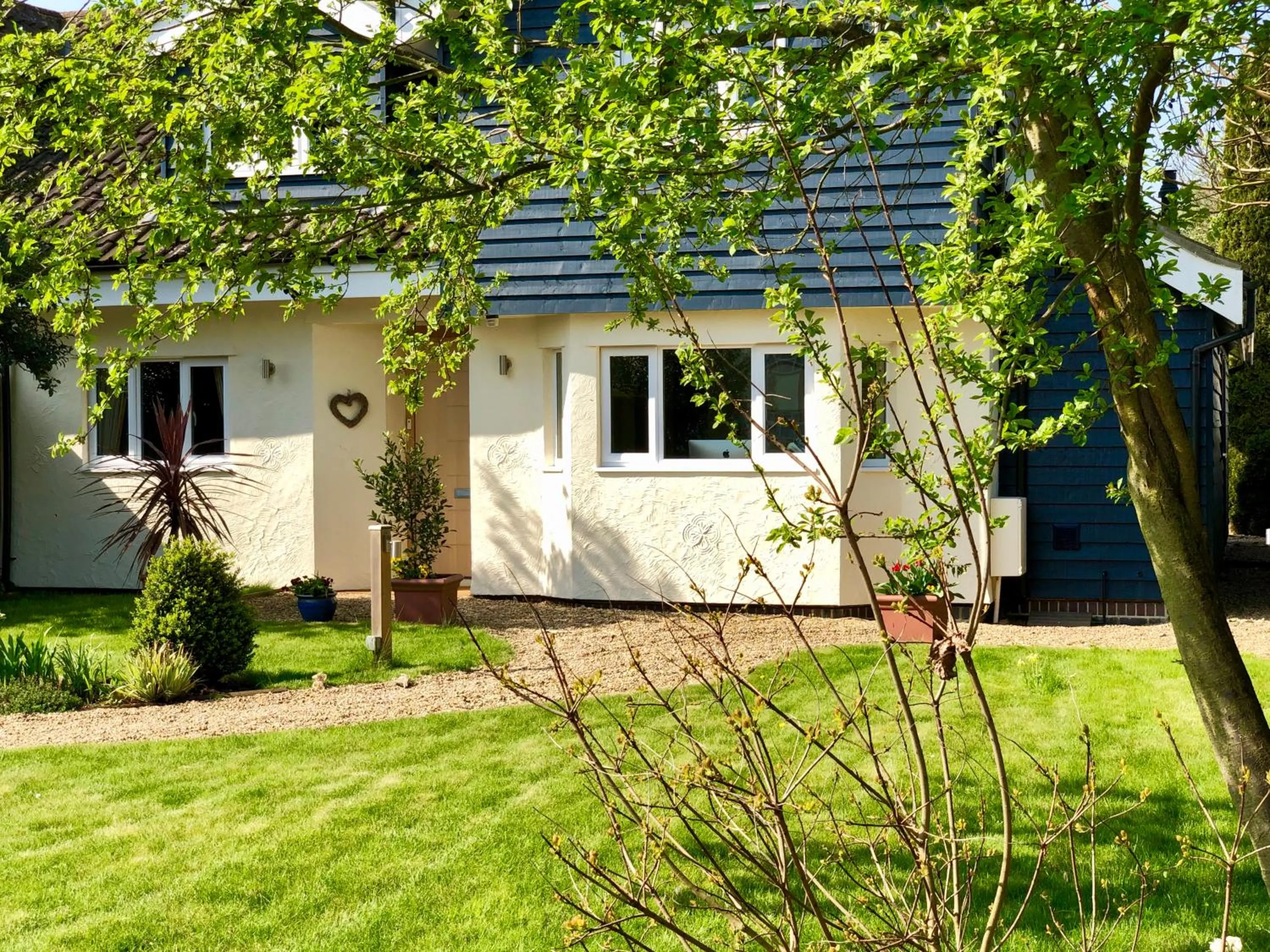 Facade/entrance in Laurels