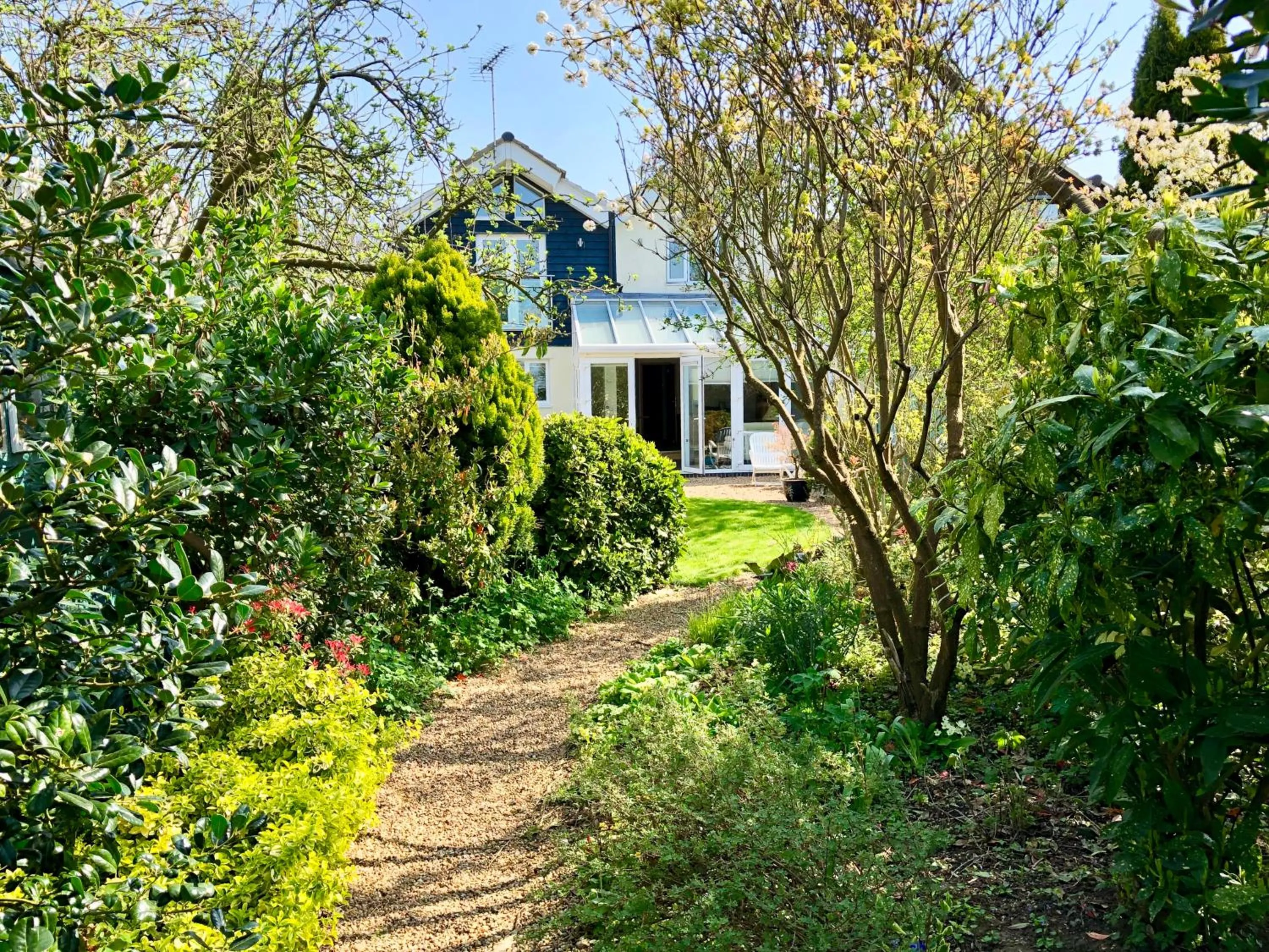 Property building in Laurels