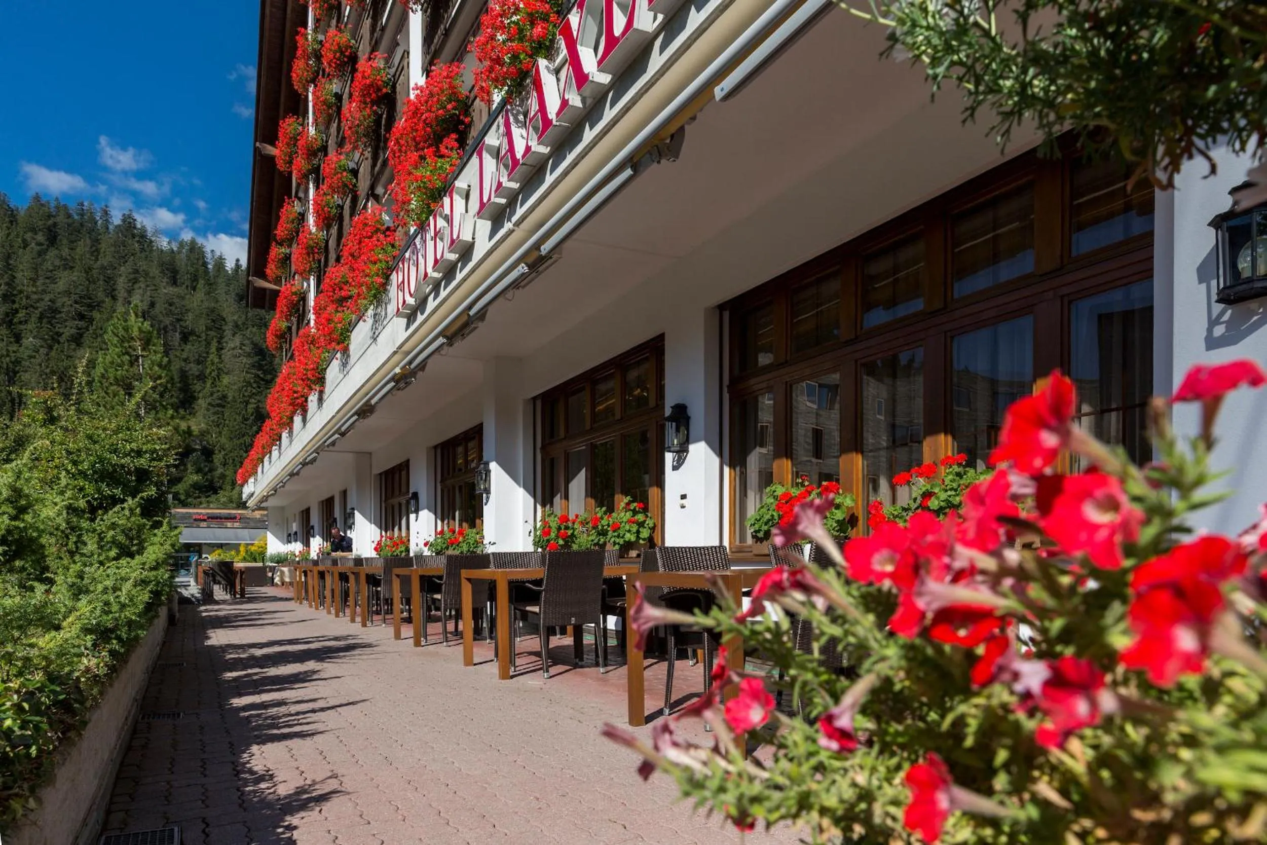 Restaurant/places to eat in Hotel Laaxerhof