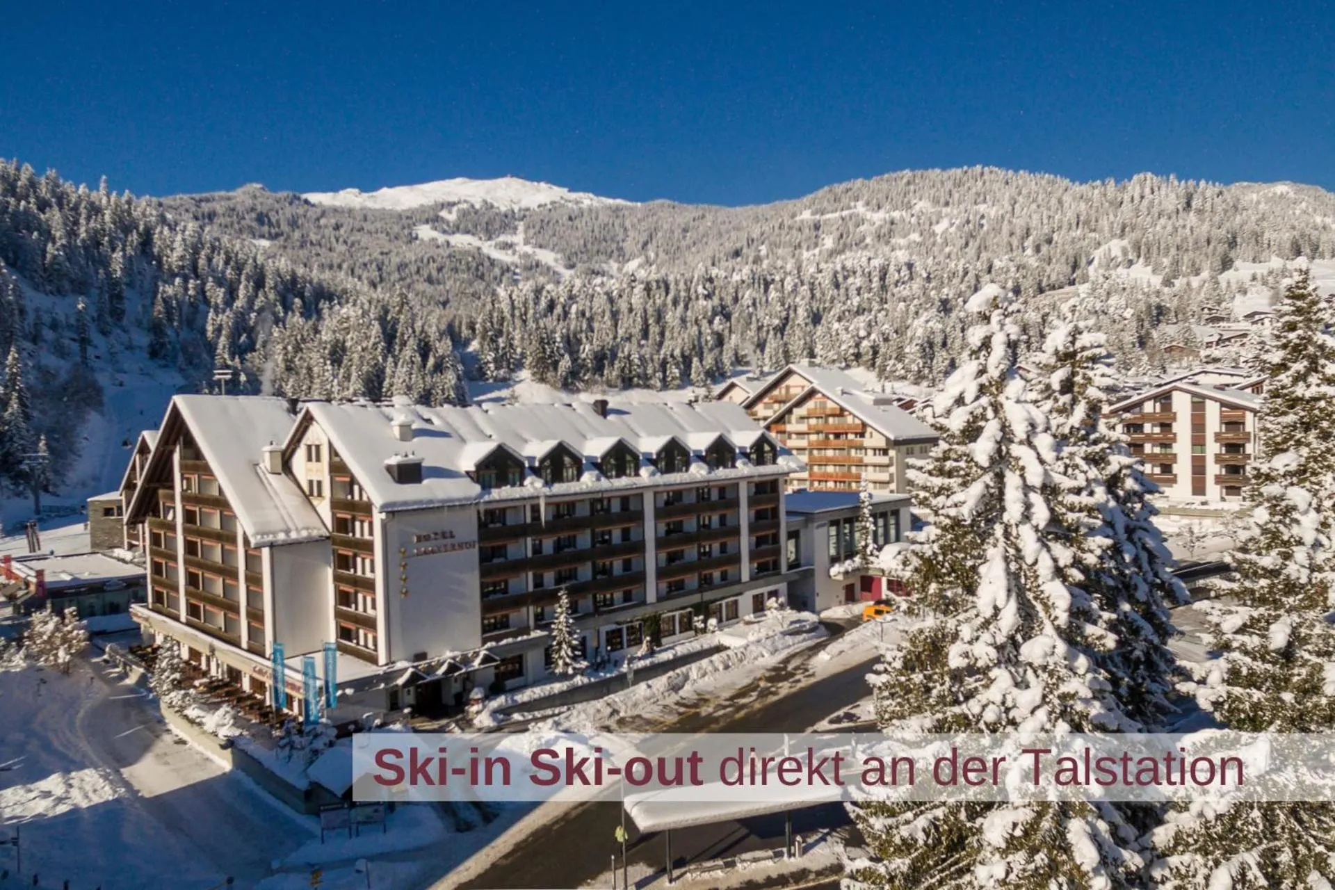 Facade/entrance in Hotel Laaxerhof
