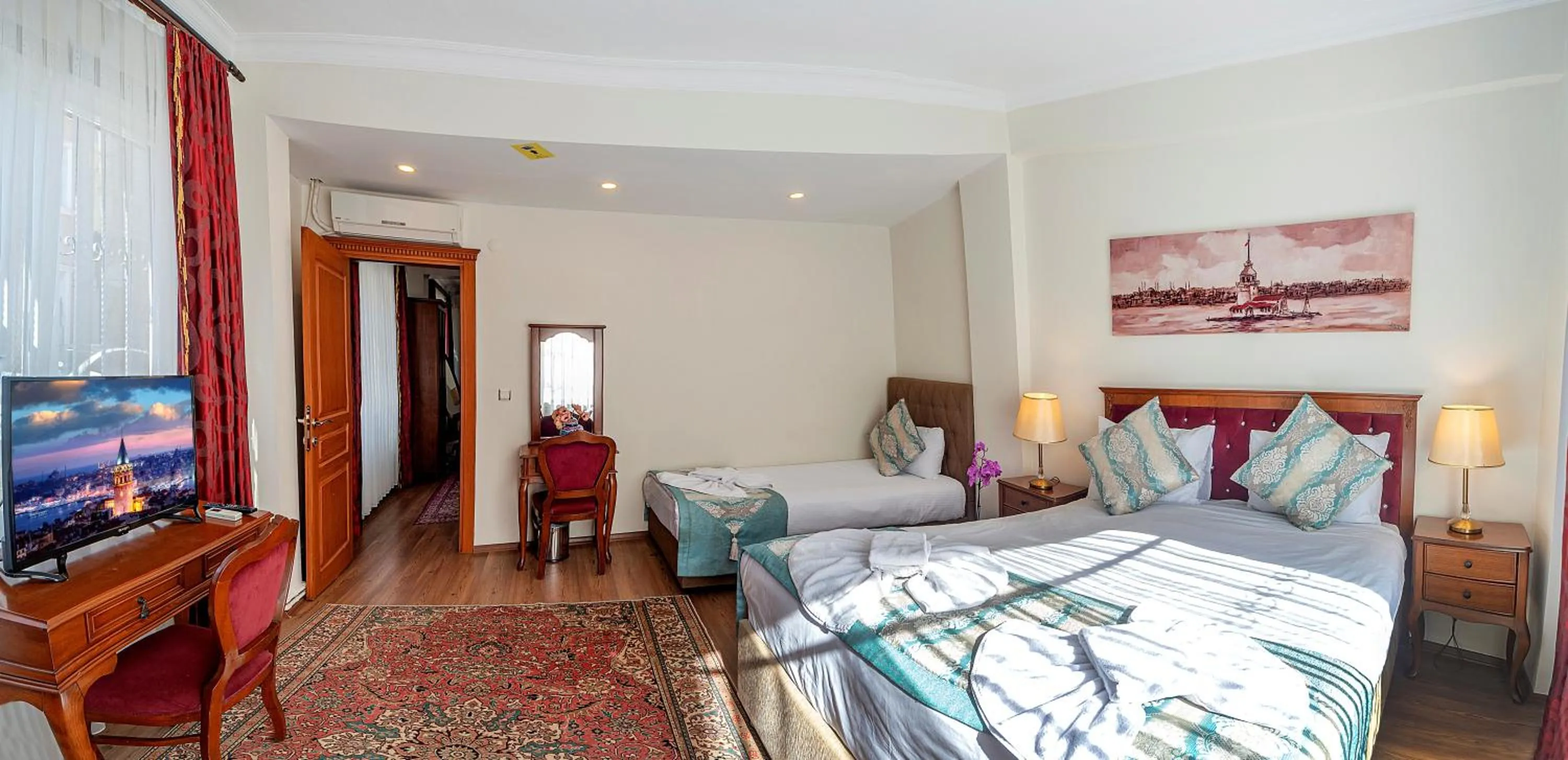 Bedroom, Bed in Sultan House