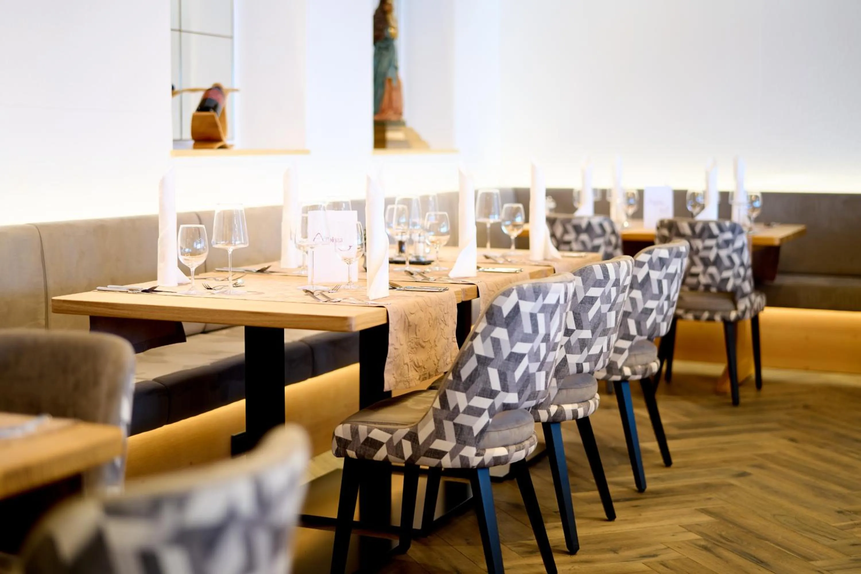 Restaurant/places to eat in Hotel Alpina