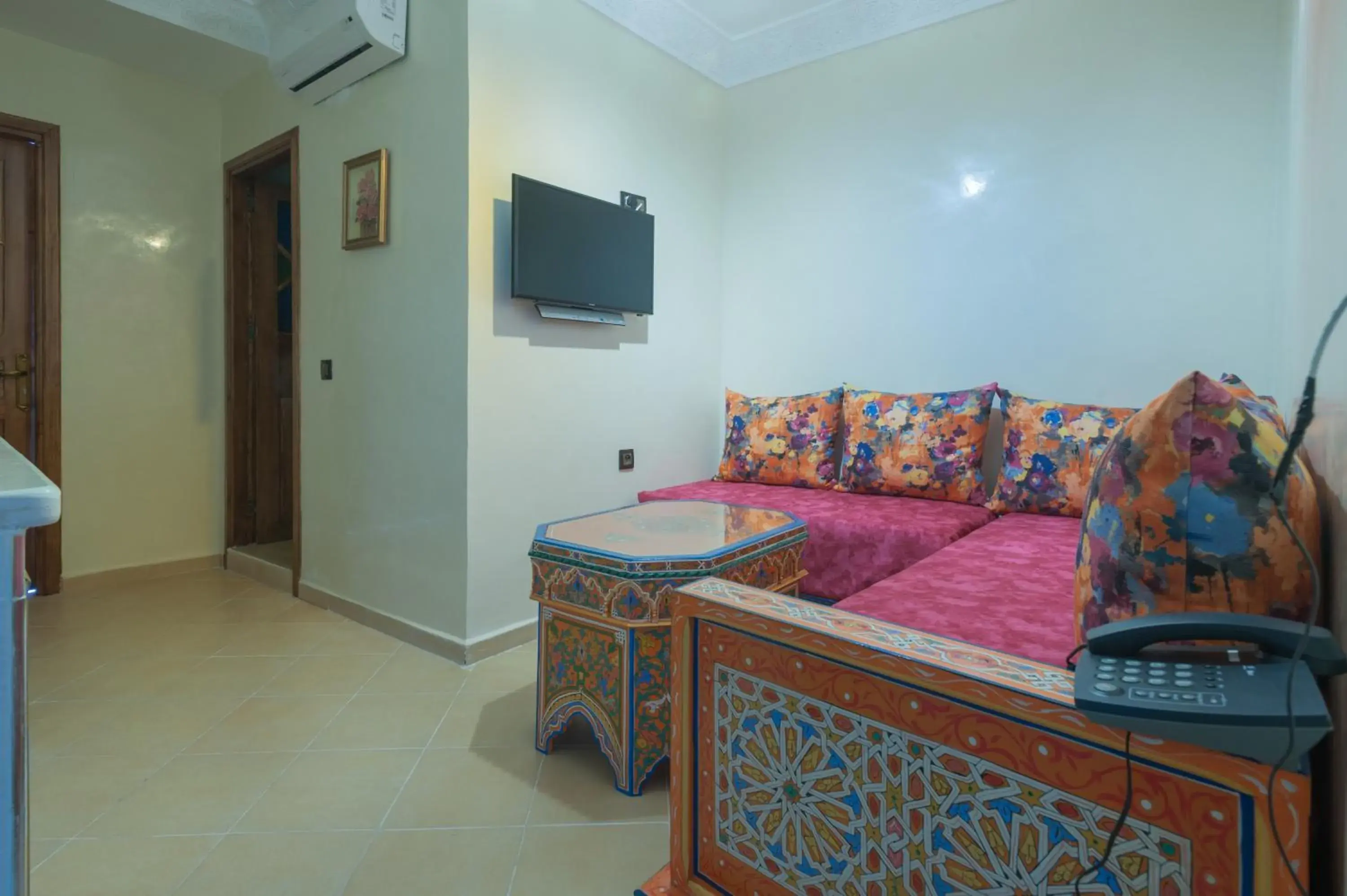 Economy Twin Room in Puerta Azul Economy Twin Room in Puerta Azul