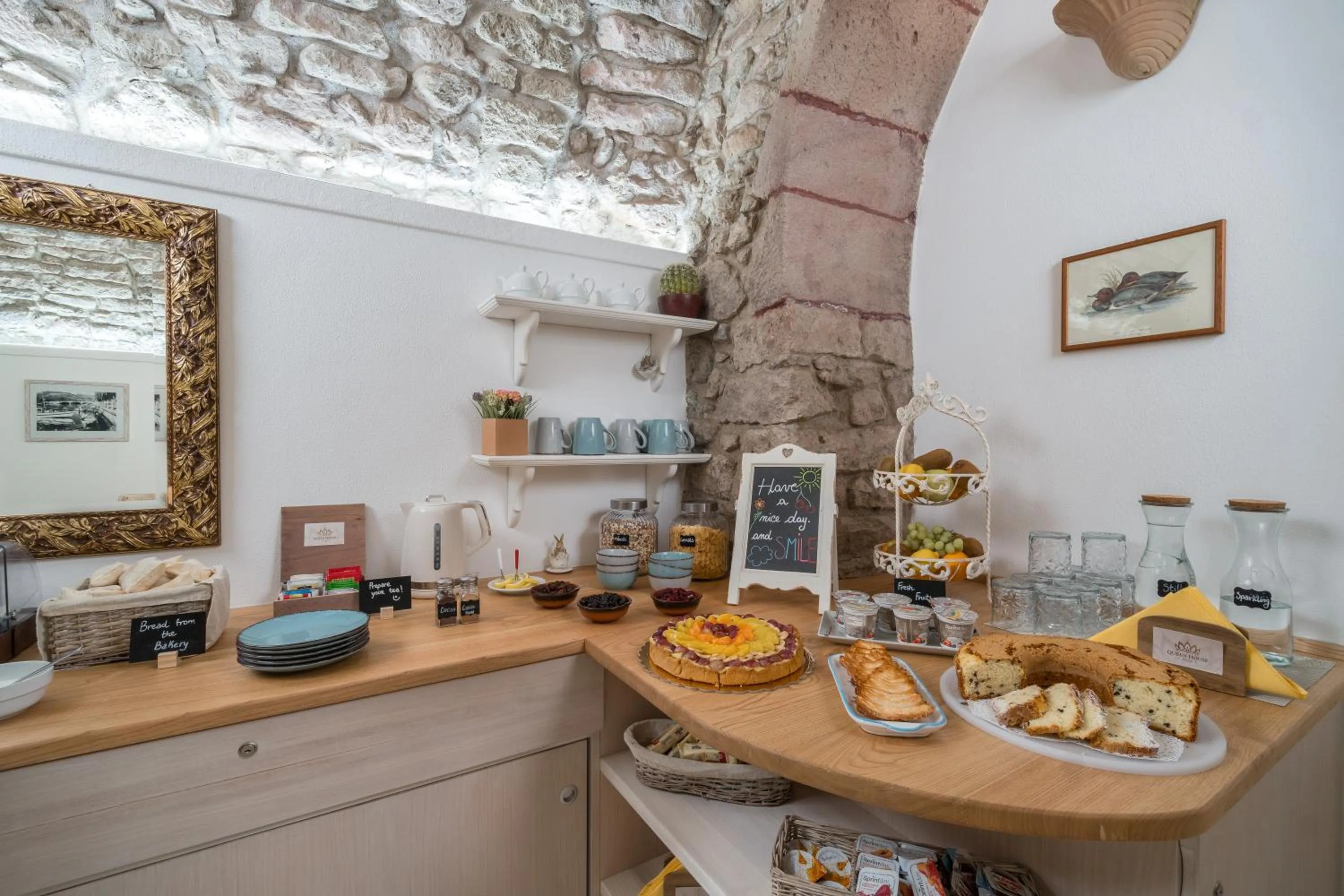 Breakfast in Bosa Queen House