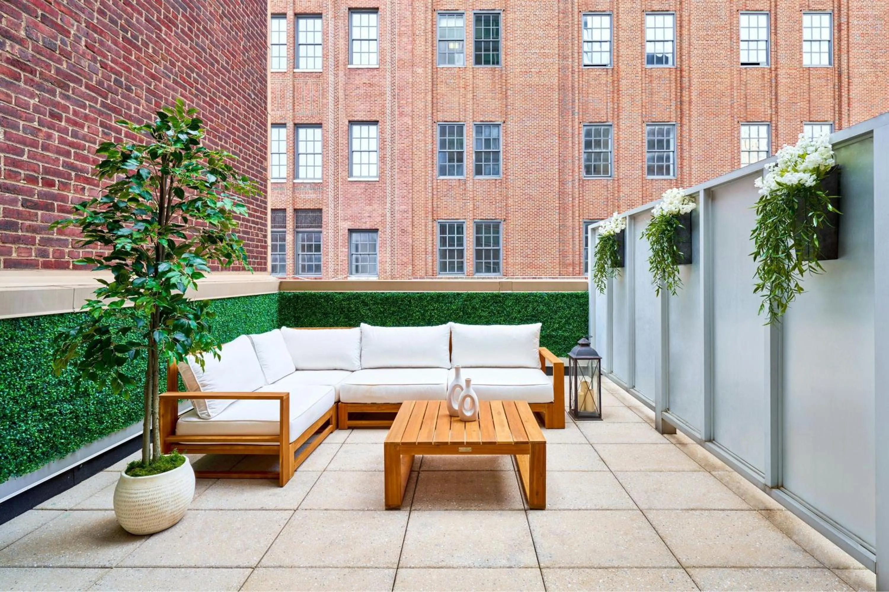 Photo of the whole room in Sheraton Tribeca New York Hotel