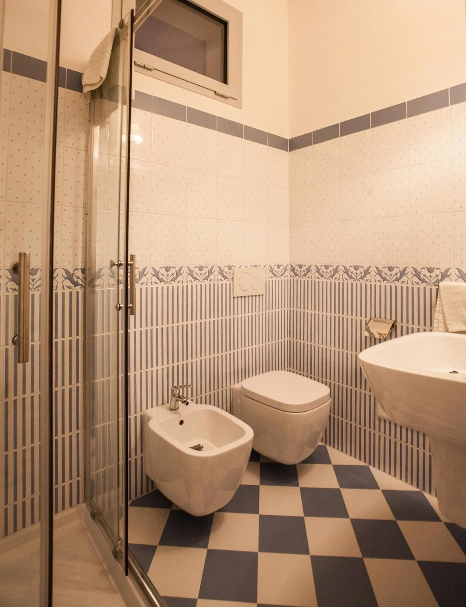 Bathroom in City Garden Guest House