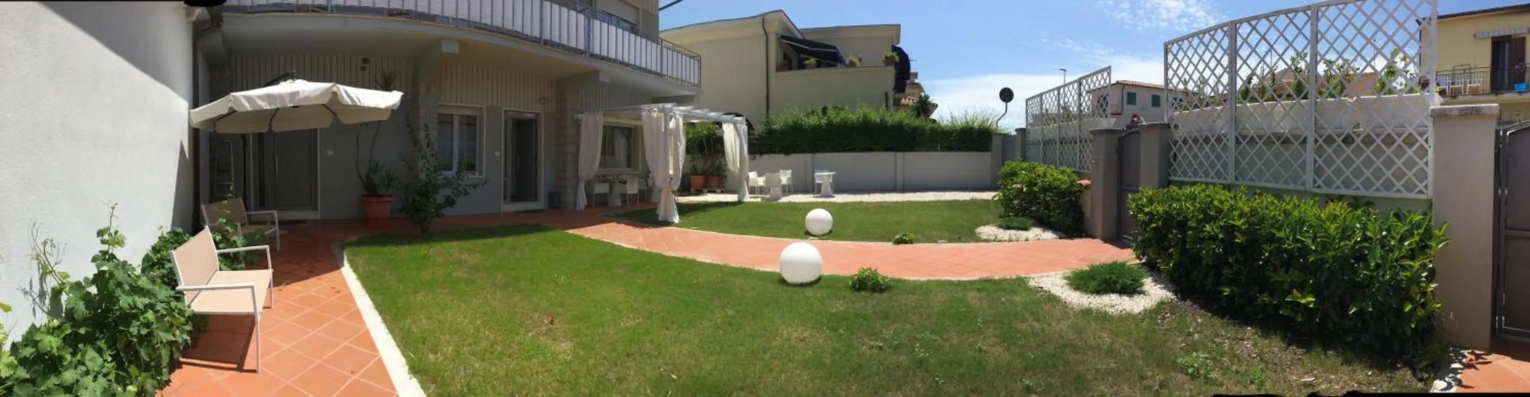 Property building in City Garden Guest House