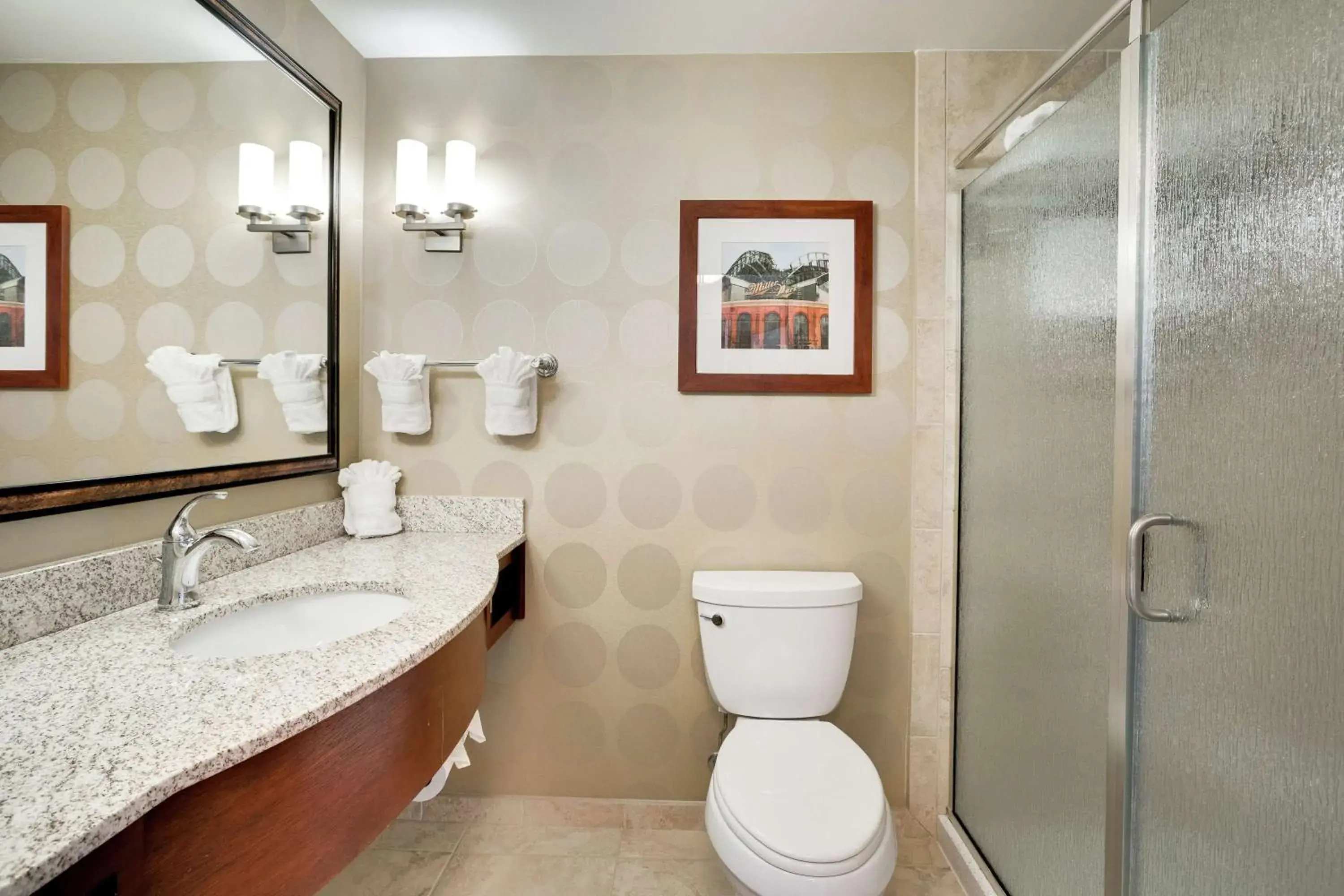 King Suite with Spa Bath in Hilton Garden Inn Milwaukee Airport King Suite with Spa Bath in Hilton Garden Inn Milwaukee Airport