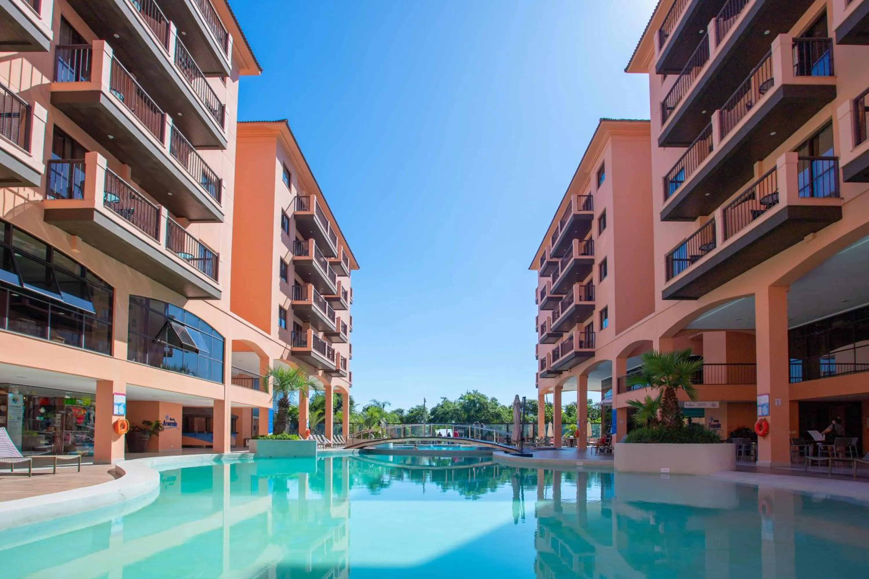 Pool view in Hotel Jurerê Beach Village - OFICIAL