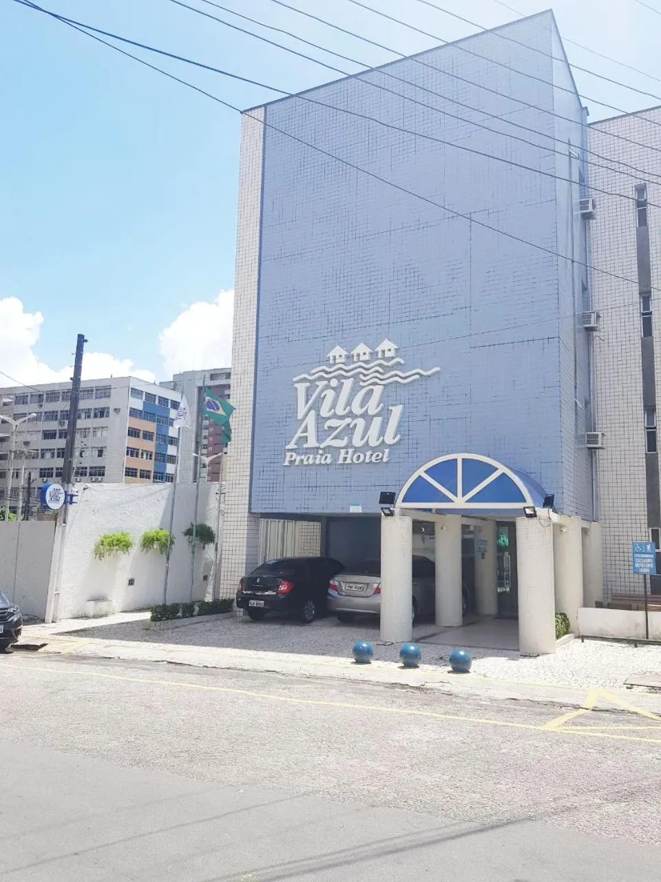 Street view in Vila Azul Praia Hotel