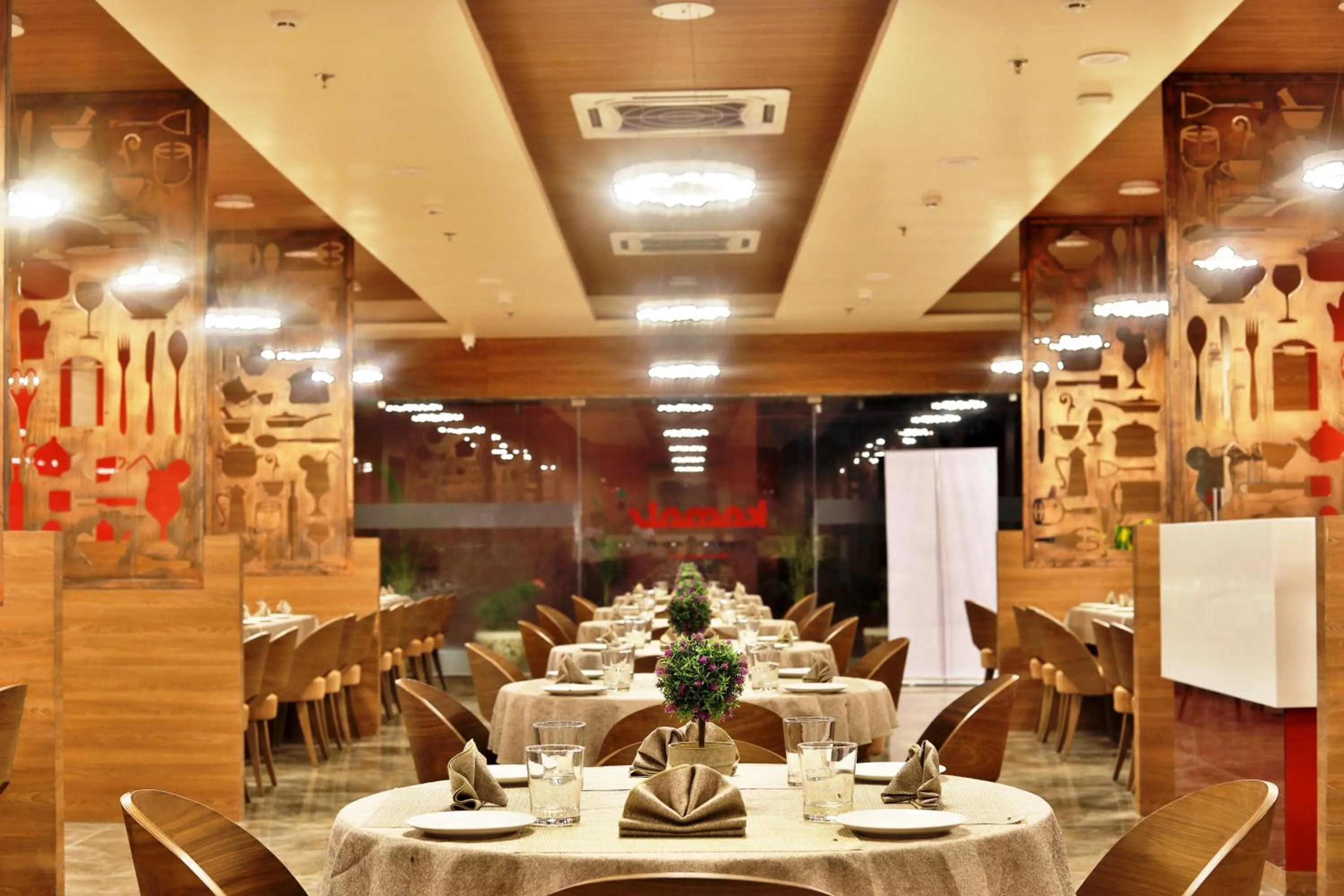 Restaurant/places to eat in VITS Devbhumi, Dwarka